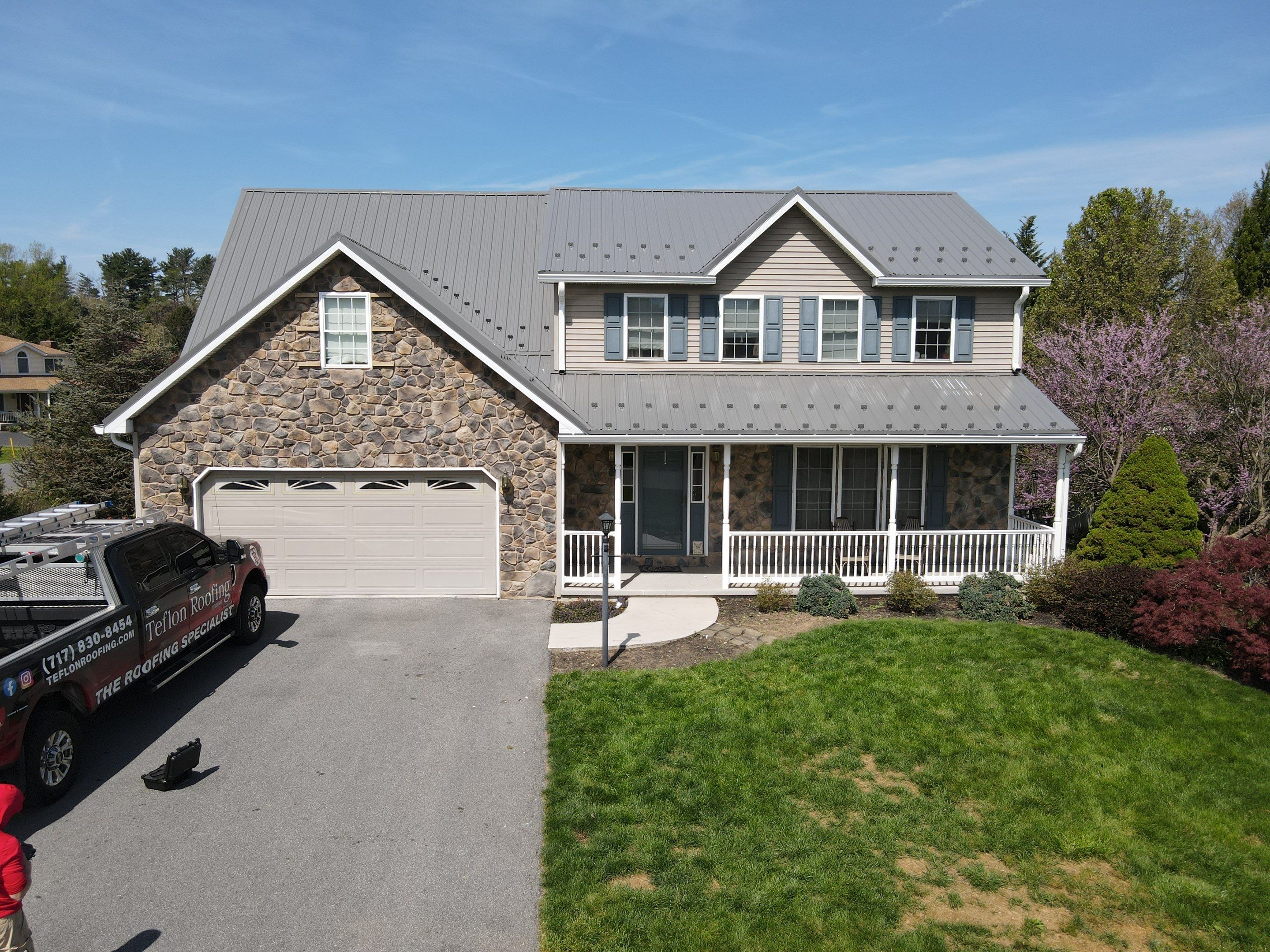 Residential Roofing Installation using Everlast Azm Panel -charcoal by Teflon Roofing