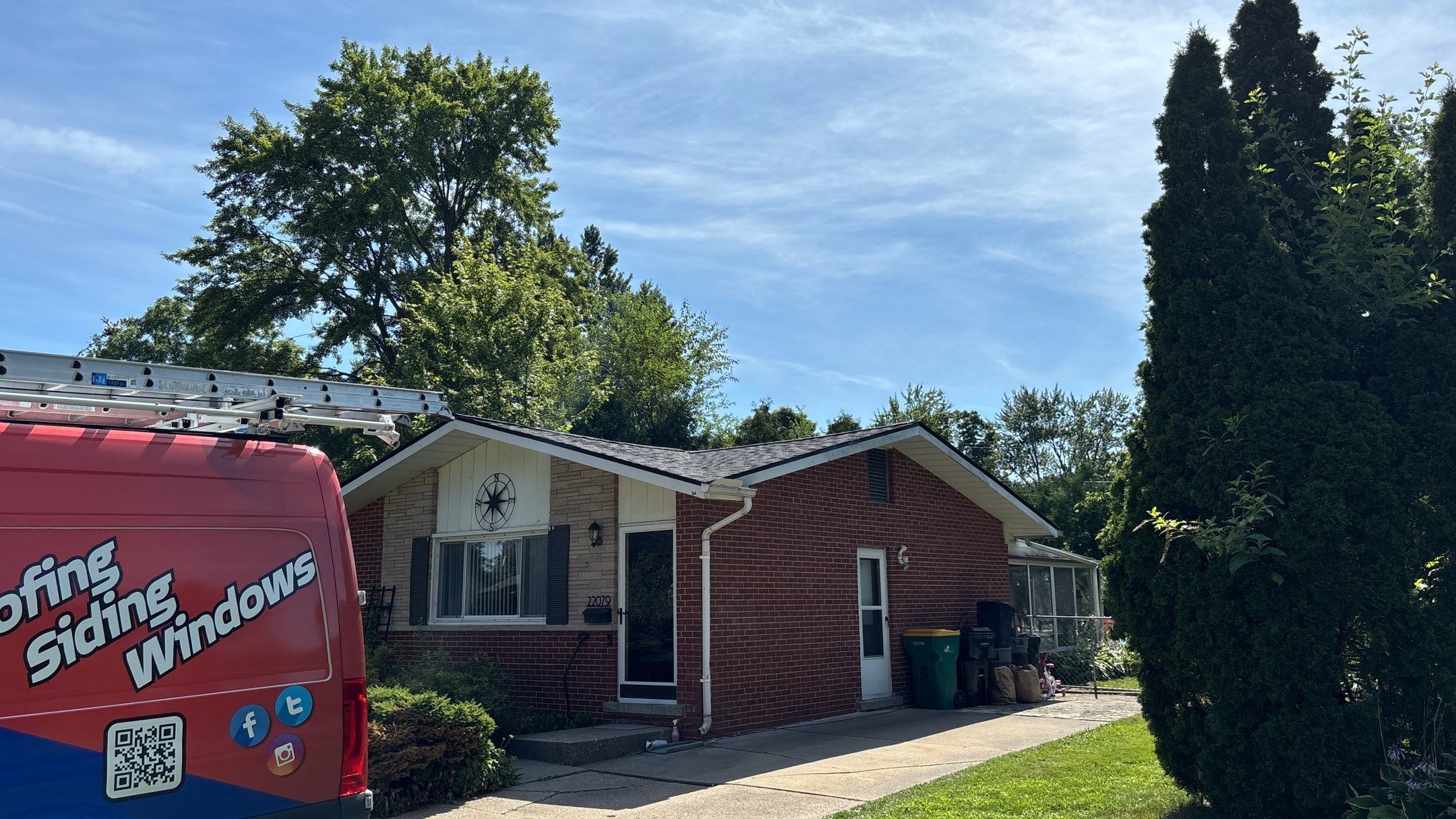 Roof Replacement using Owens Corning Onyx Black by 180 Contractors