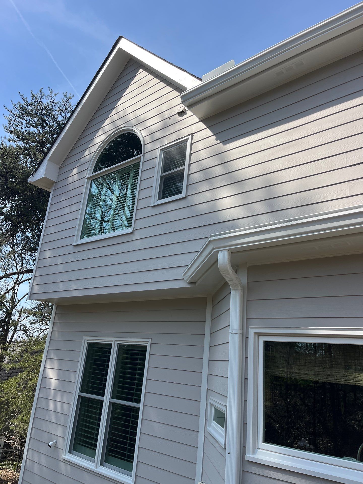 Stucco and Siding Exterior Painting using Sherwin Williams SuperPaint by Nelson Exteriors 