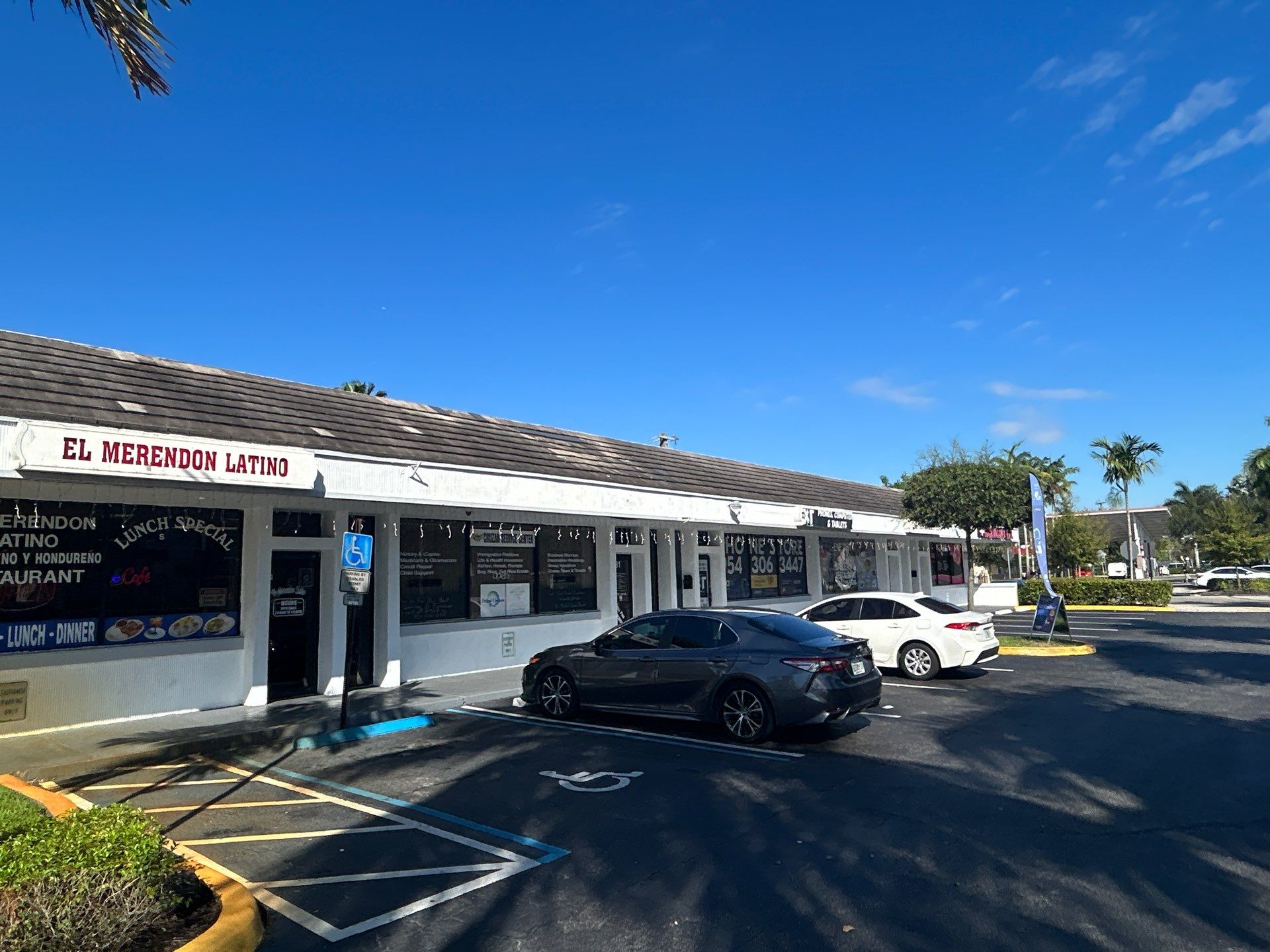 ROYAL CLAU PLAZA INVESTMENTS LLC by Souffront Construction & Engineering