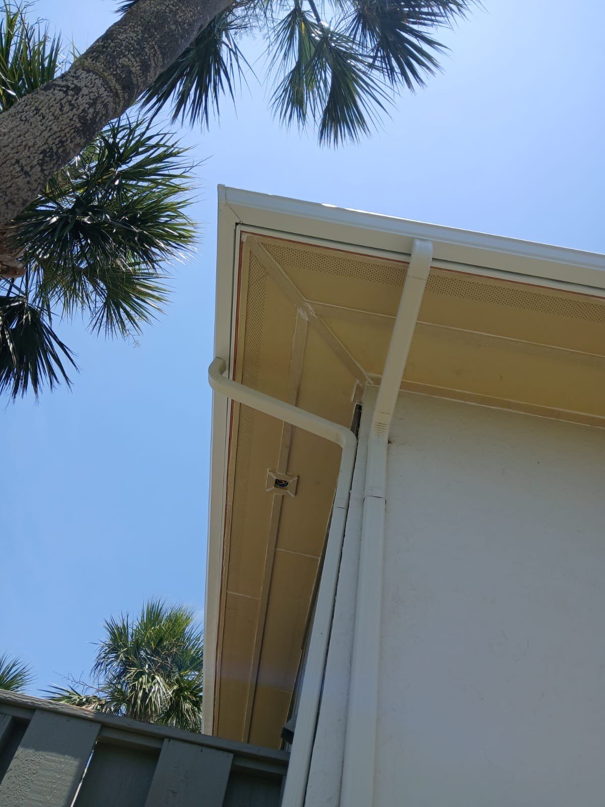Commercial Gutter Systems for Businesses in Holmes Beach FL by Gutter Professors