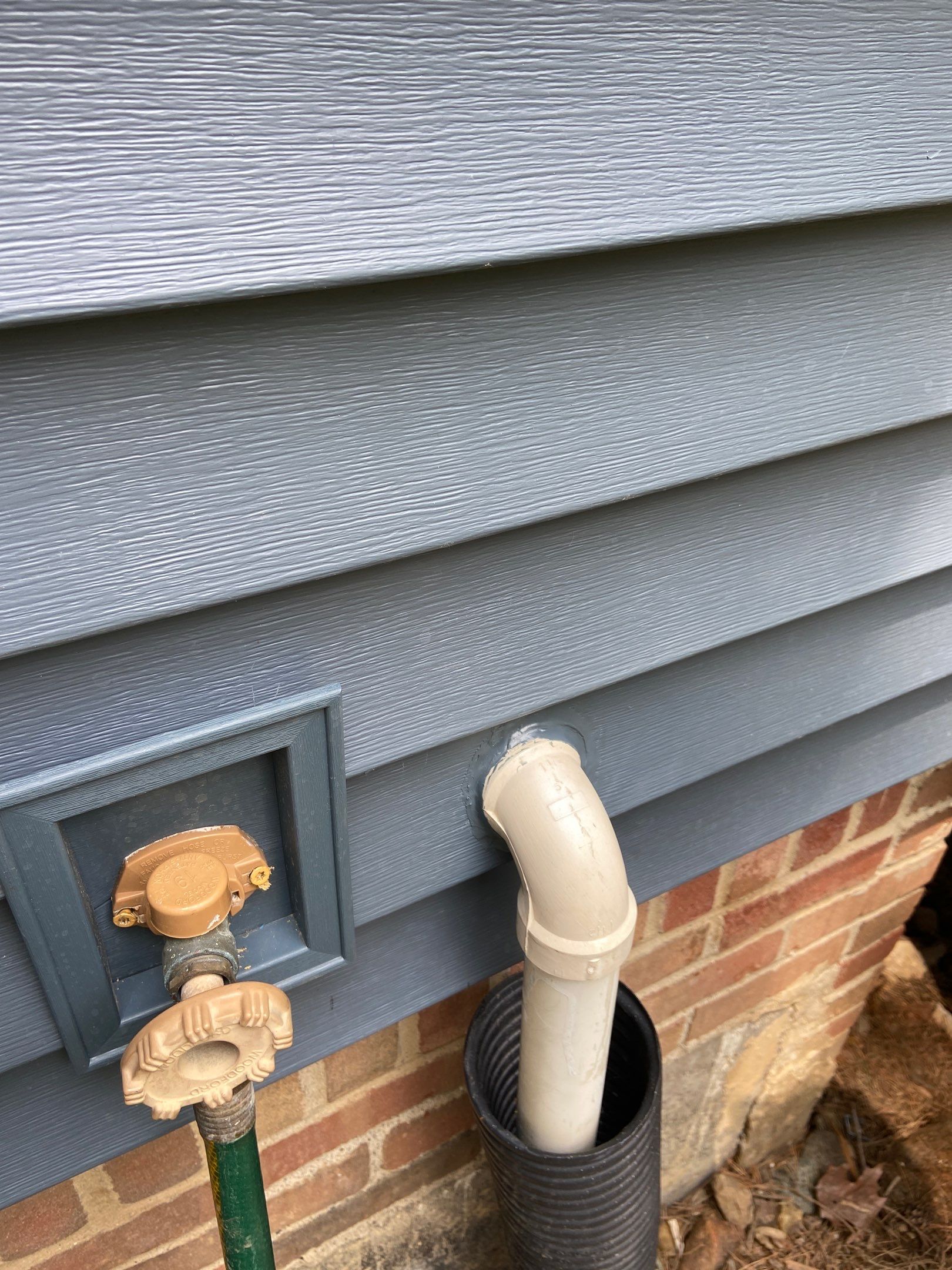 Siding Replacement using CertainTeed Restoration Classis D4 by 180 Contractors