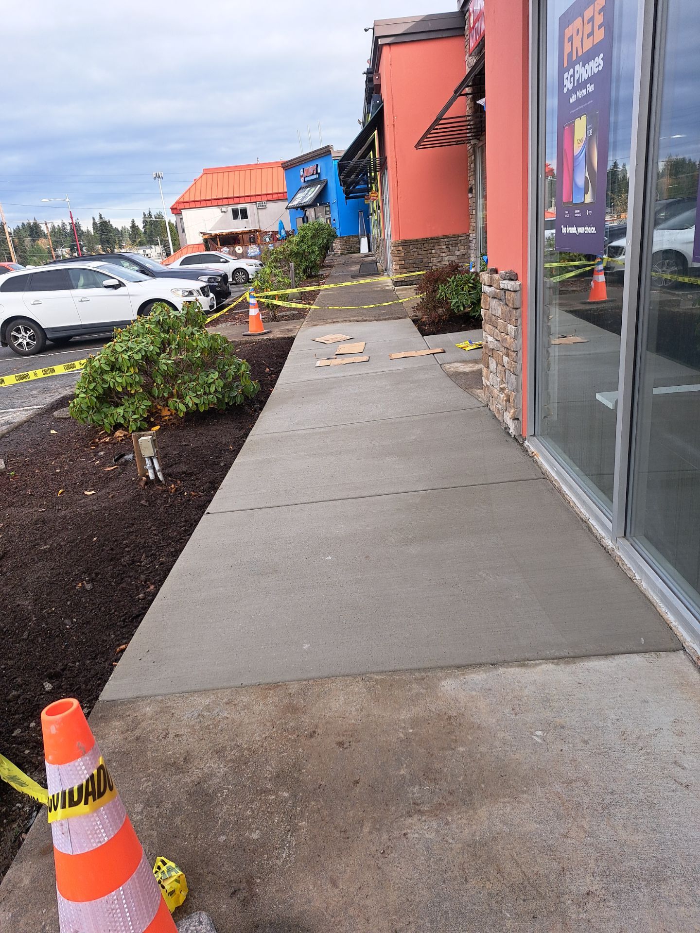 Concrete Sidewalk & Walkway |  by Jireh Asphalt & Concrete Inc 