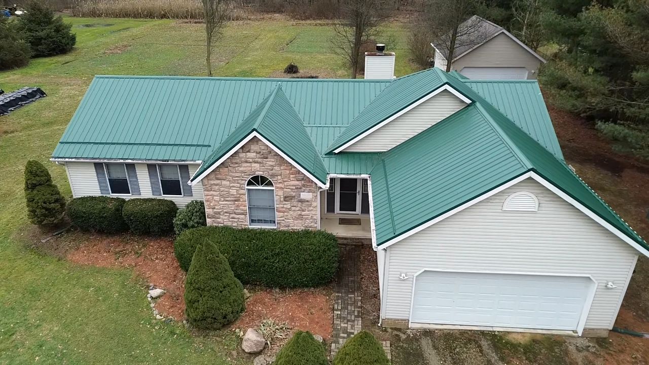Alpha Rib, Color: Forest Green by Eagle Eye Roofing