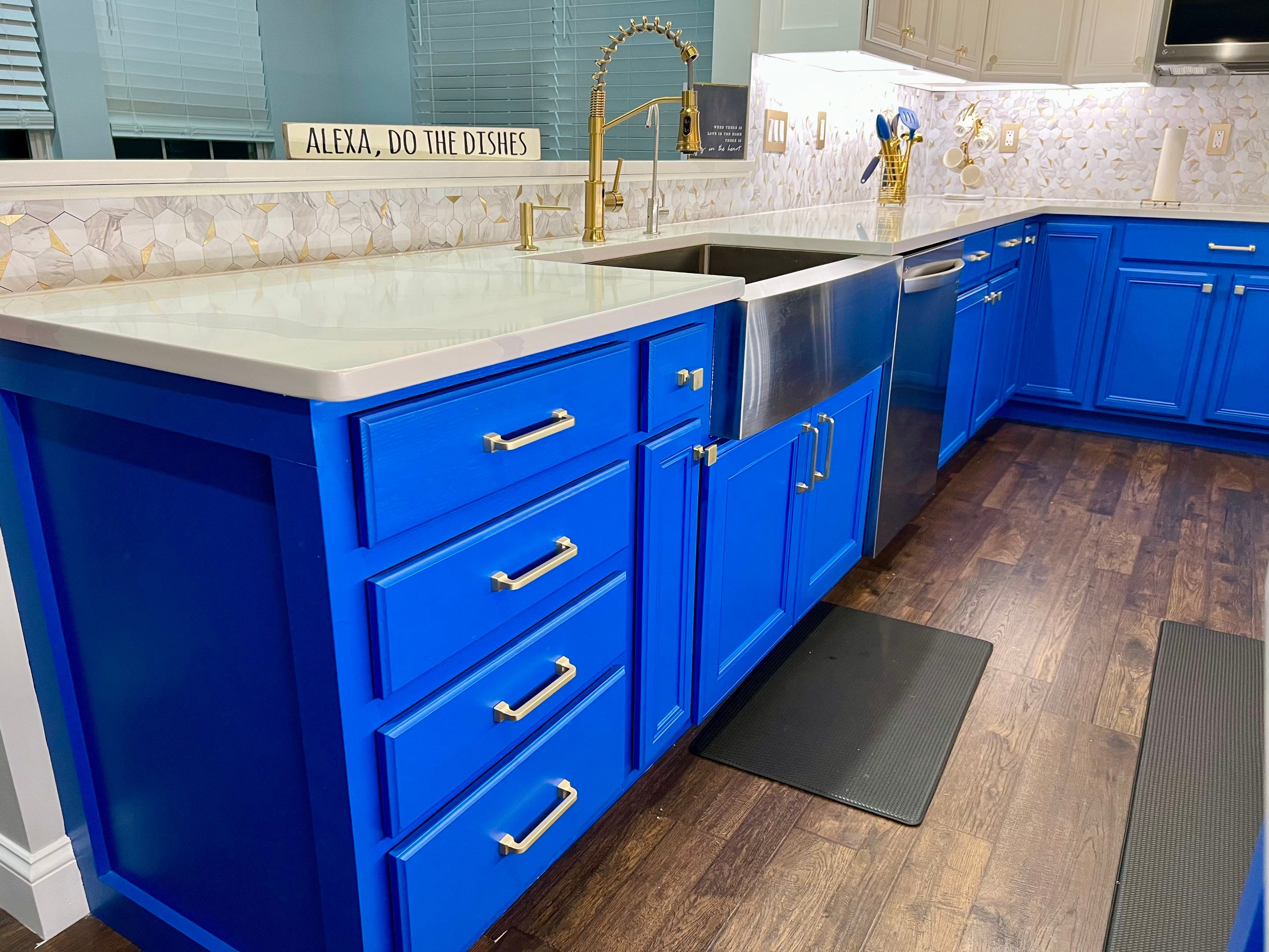 Kitchen Cabinet Painting by GLSpainters