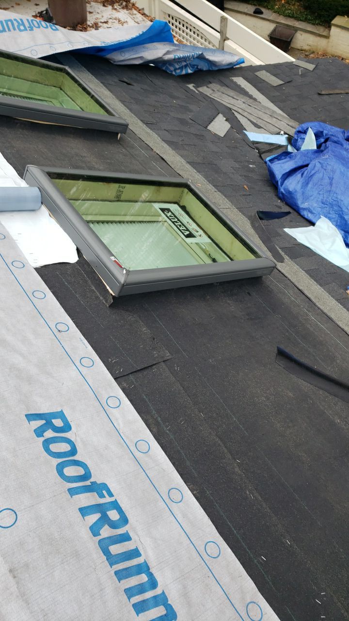 McLean: Certainteed Landmark Pro Designer Shingles in Max Def Charcoal Black by RM Banning, Inc.