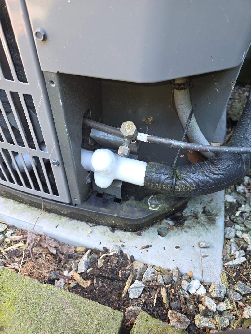A/C Refrigerant Leak Diagnosis — Salem, Massachusetts by FAGONE MECHANICAL