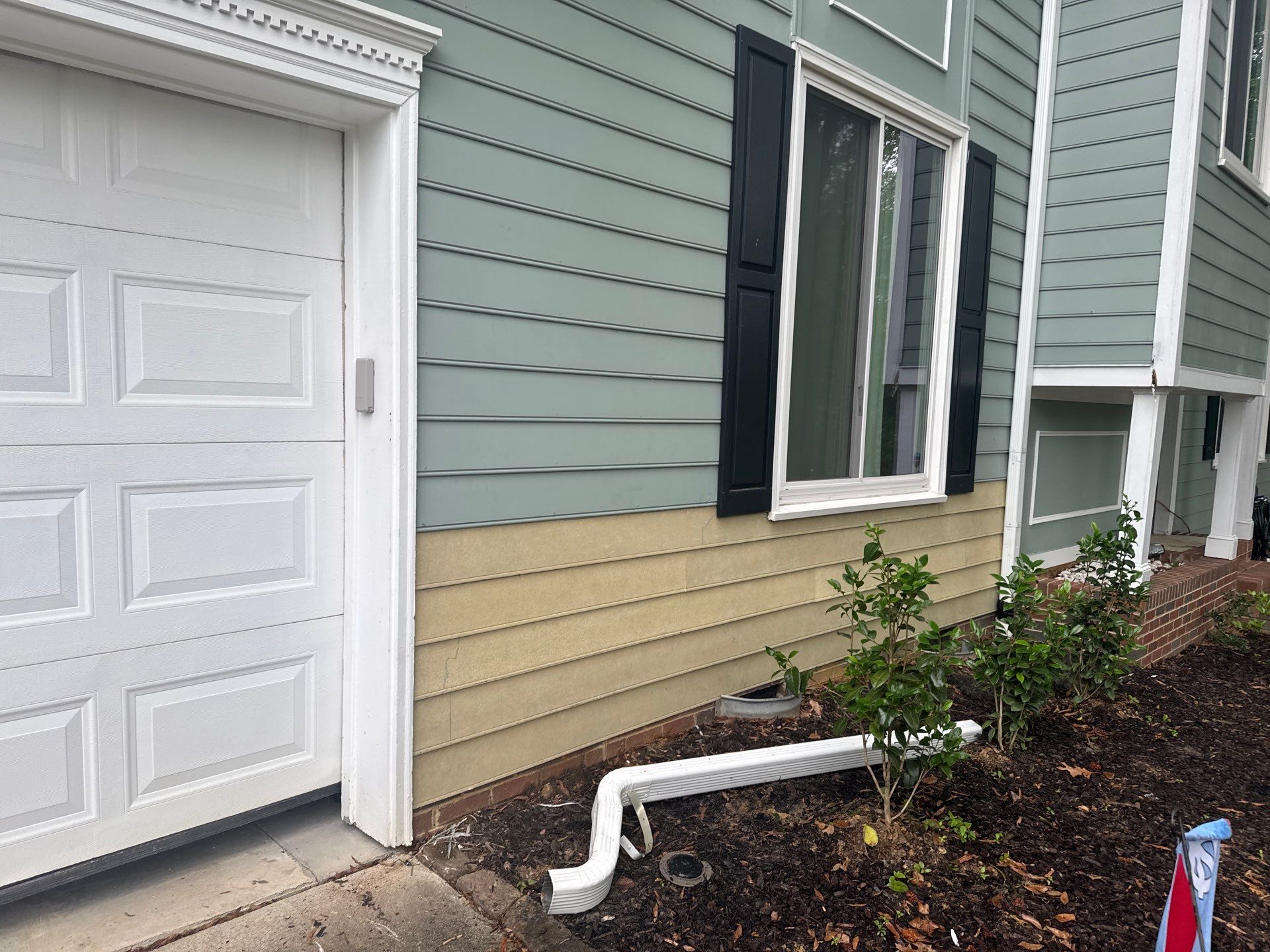 Siding Replacement and painting by GonzalezPainters & Contractors Inc 