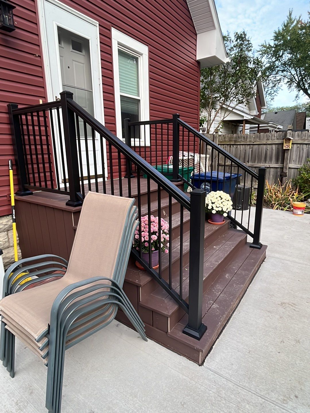 Exterior Siding and Window Replacement by Ivy Lea Construction