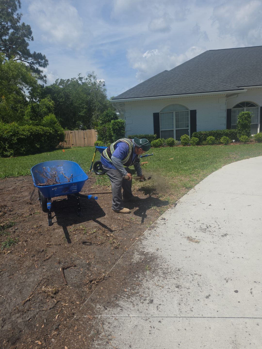 Deerwood Resident | Landscaping & Sod by ProGreen Services