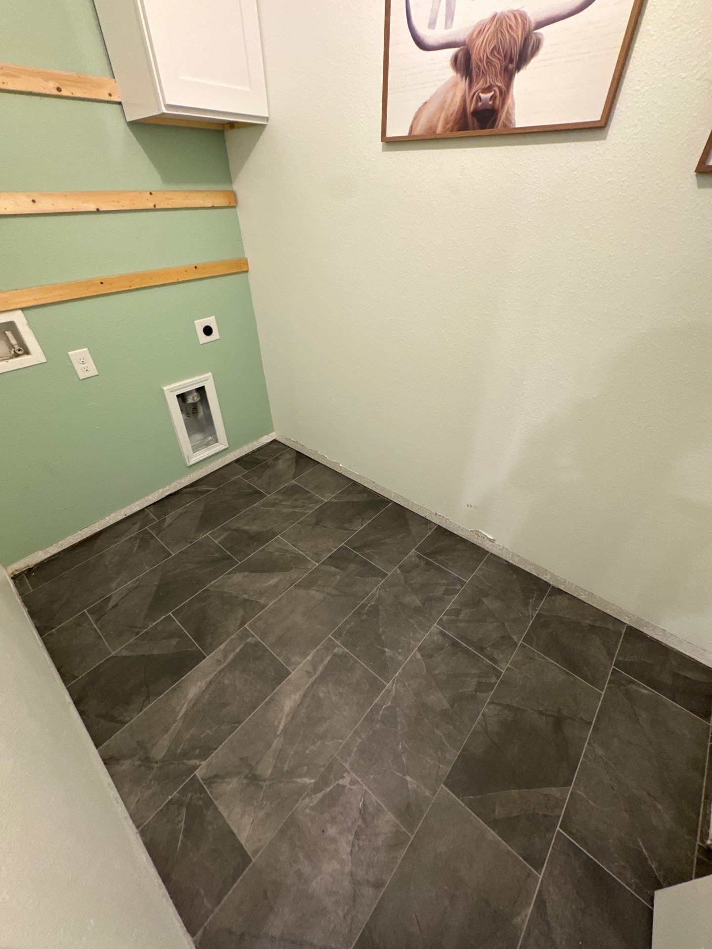 Tile Installation & Epoxy Countertop by Axtra Hand