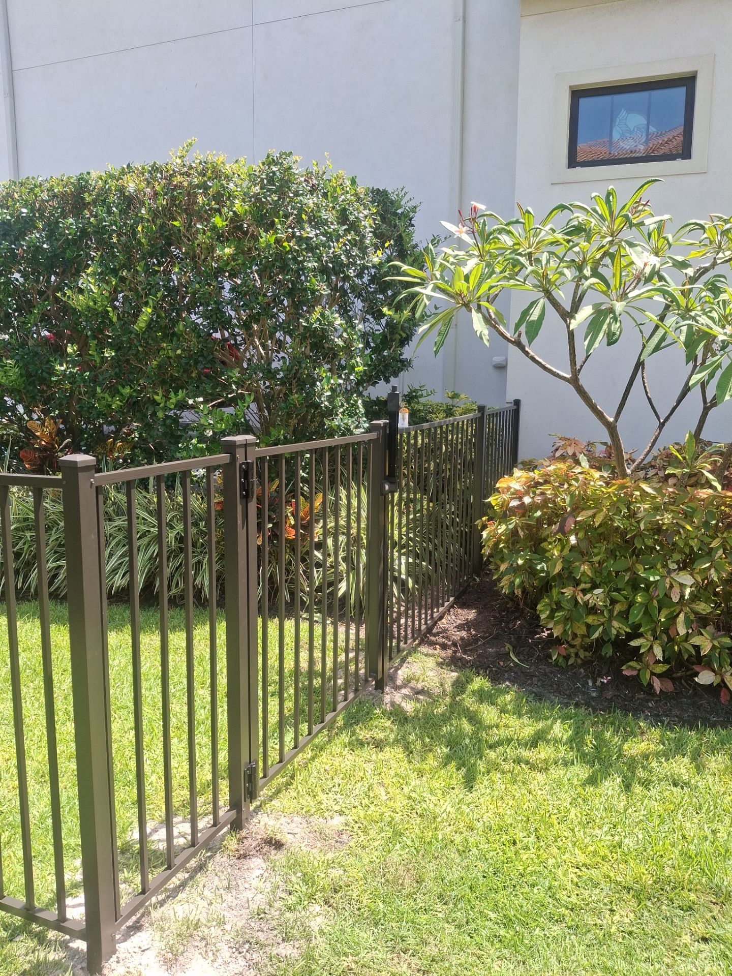 590 Birdie Ln  by H&Y Fence