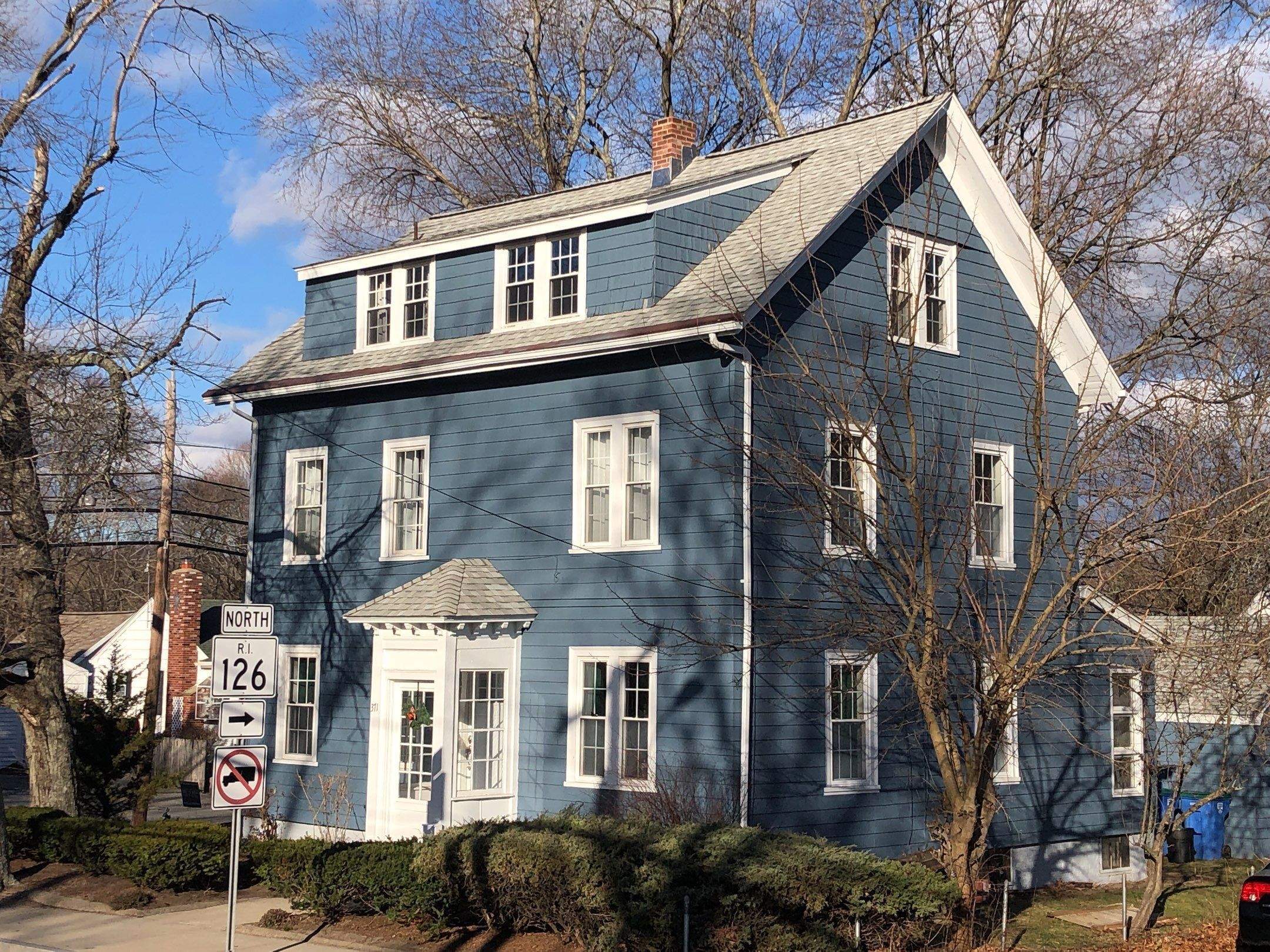Cobblestone Gray Roofs by Pinnacle Roofing & Skylights
