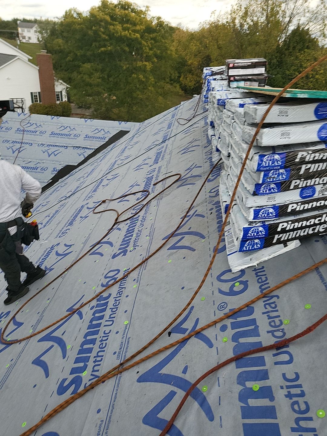ATLAS PINNACLE COLOR: BLACK SHADOW, DRIP EDGE: BLACK by Eagle Eye Roofing