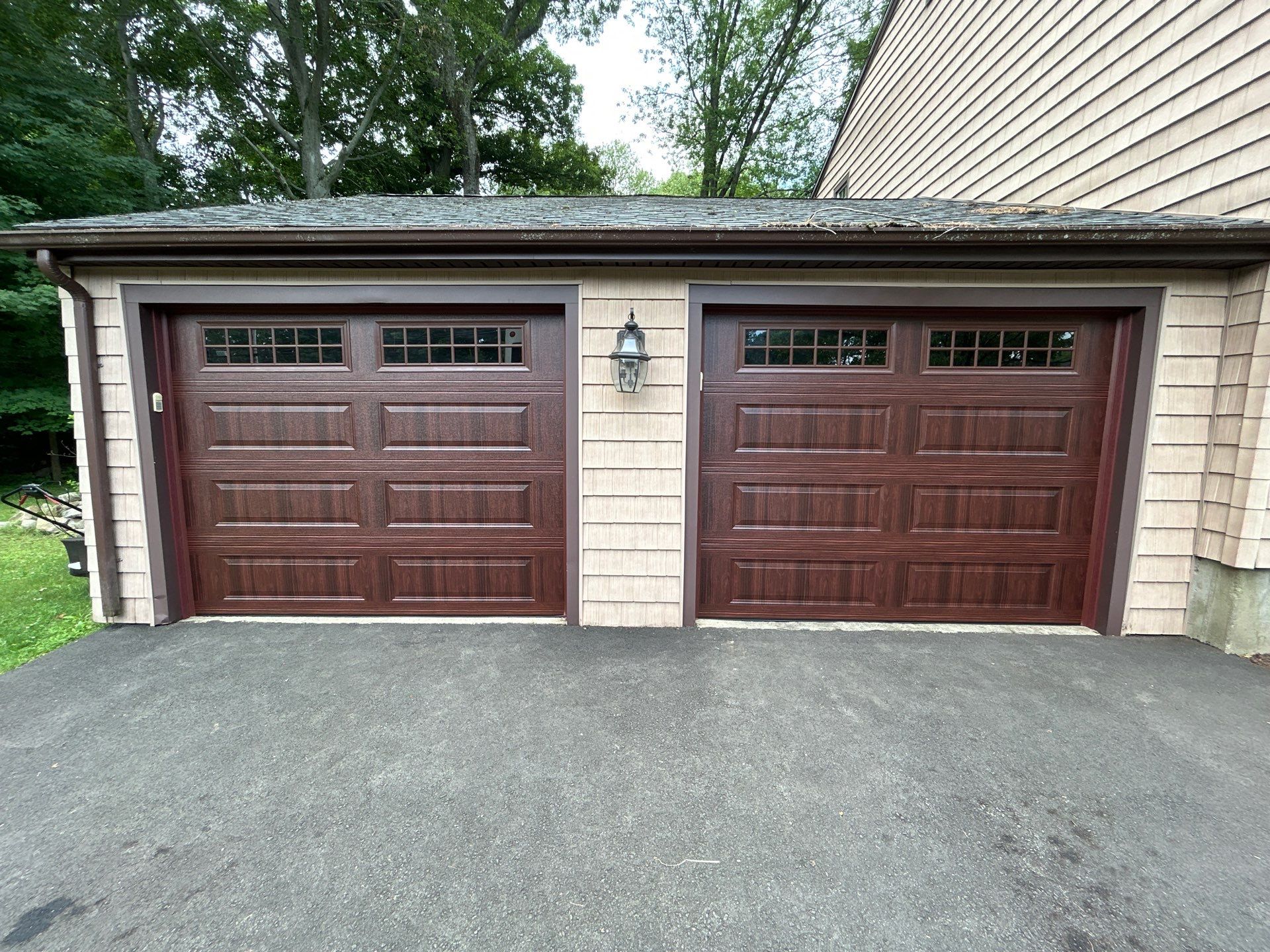 Classic Amarr Lincoln Garage Door Installation by DiGiorgi Roofing and Siding Inc