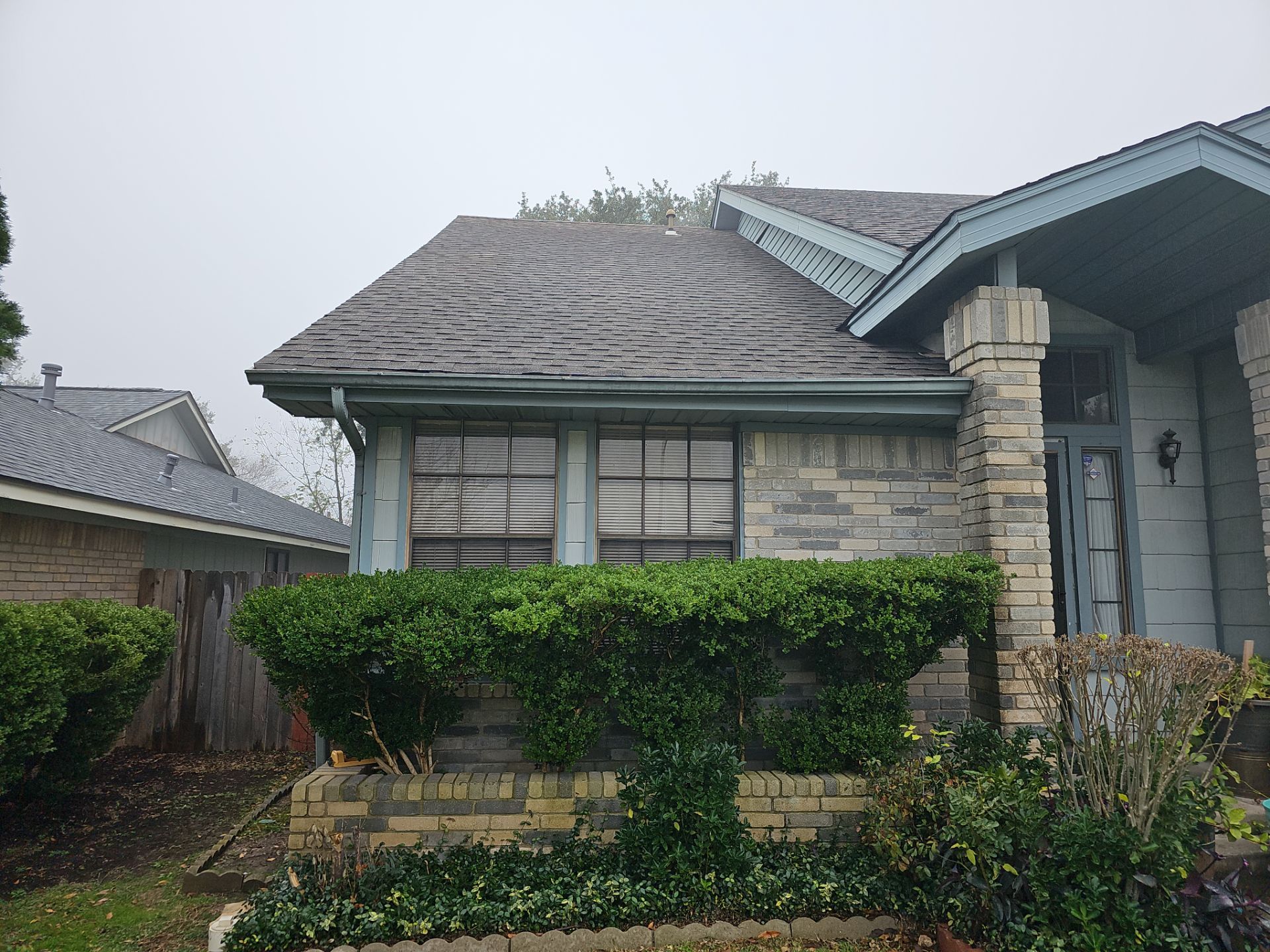 Residential Roofing Installation Owens Corning Duration Tru Def Onyx Black by DeZign Roofing & Exteriors