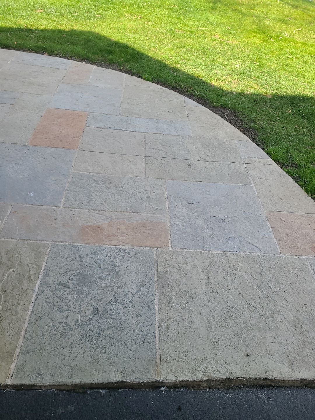 Burke: CertainTeed Landmark Pro Designer Shingles in Max Def Weathered Wood by RM Banning, Inc.