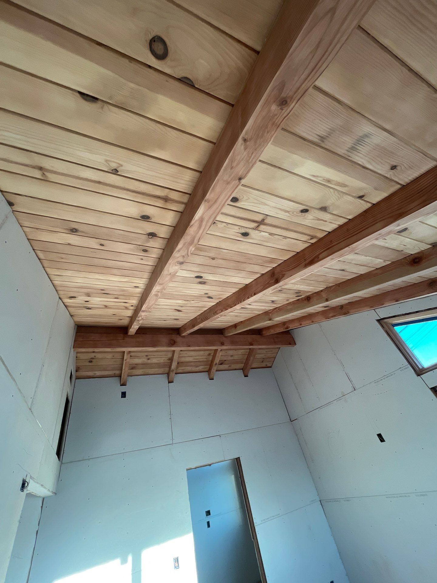 Custom interior painting and decorating by Herrera’s Bay Area Painting inc.