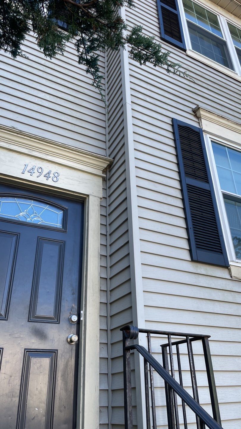 Woodbridge: CertainTeed Monogram 4" Straight Lap Siding in Sterling Gray by RM Banning, Inc.