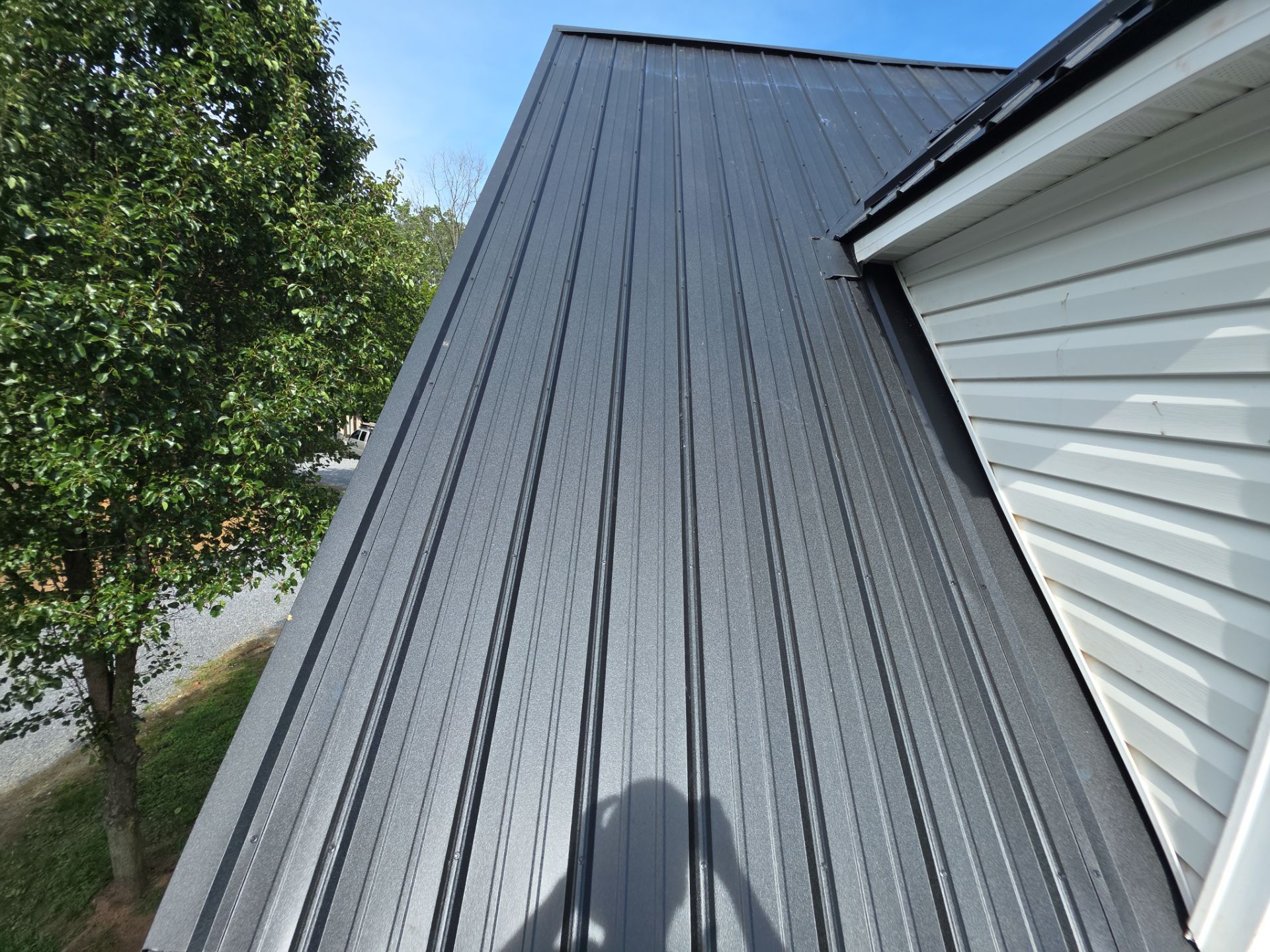 Wine Residence by Omnia Roofing
