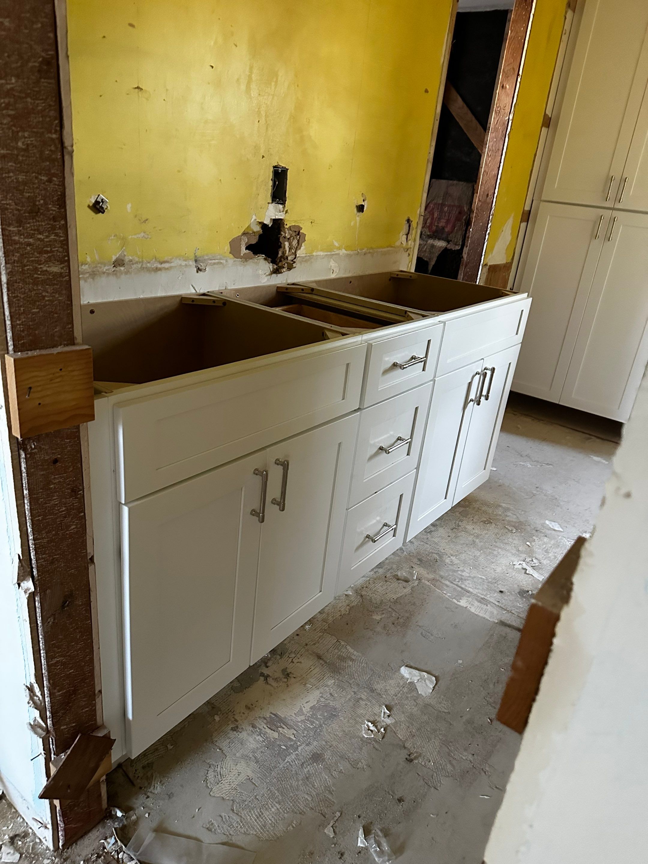 Rapid Sale Remodel: Kitchen & Bath Upgrades That Sold in Two Weeks by Tibi Soli LLC