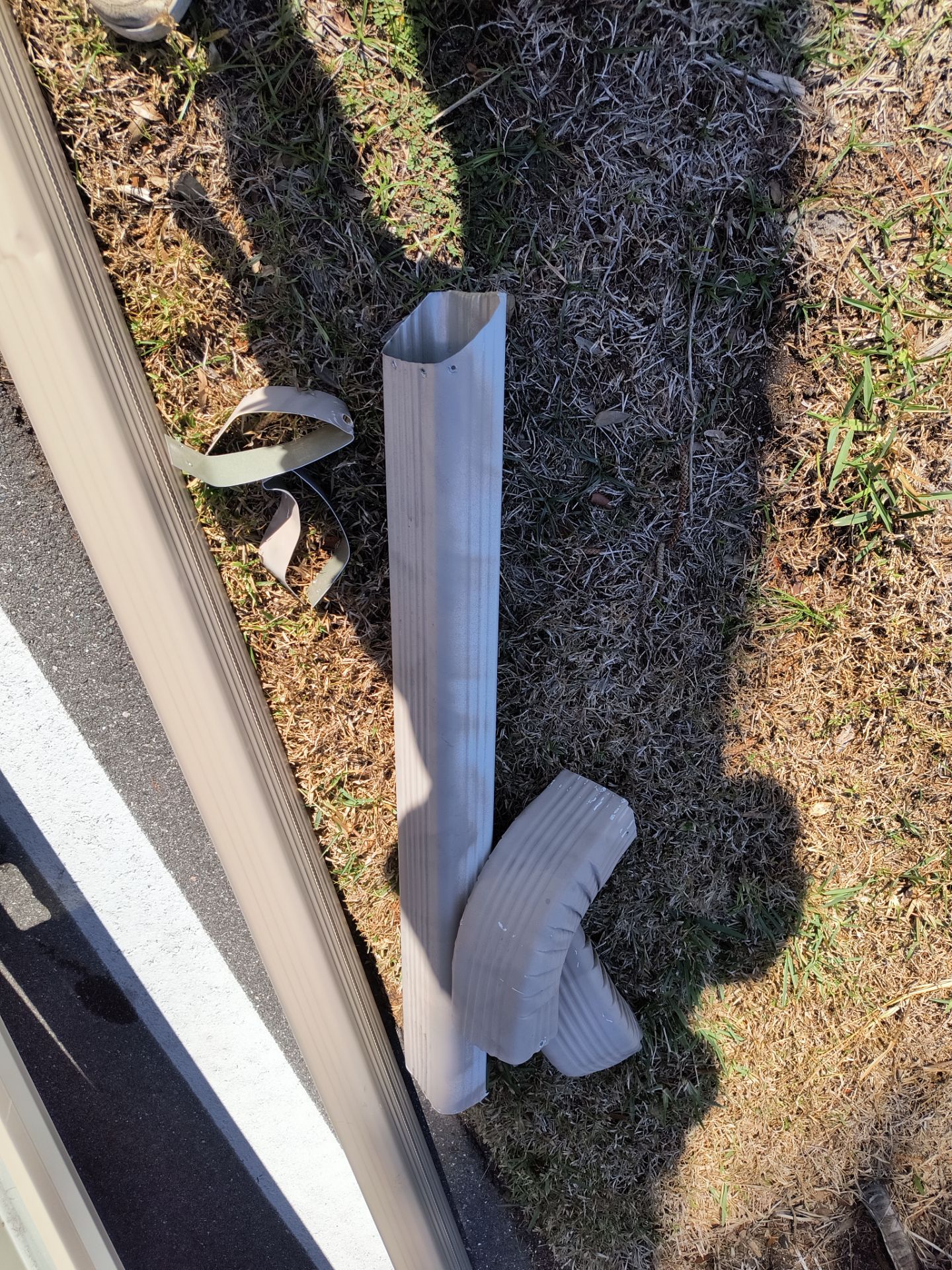 Seamless Gutter Installation in Sarasota FL by Gutter Professors