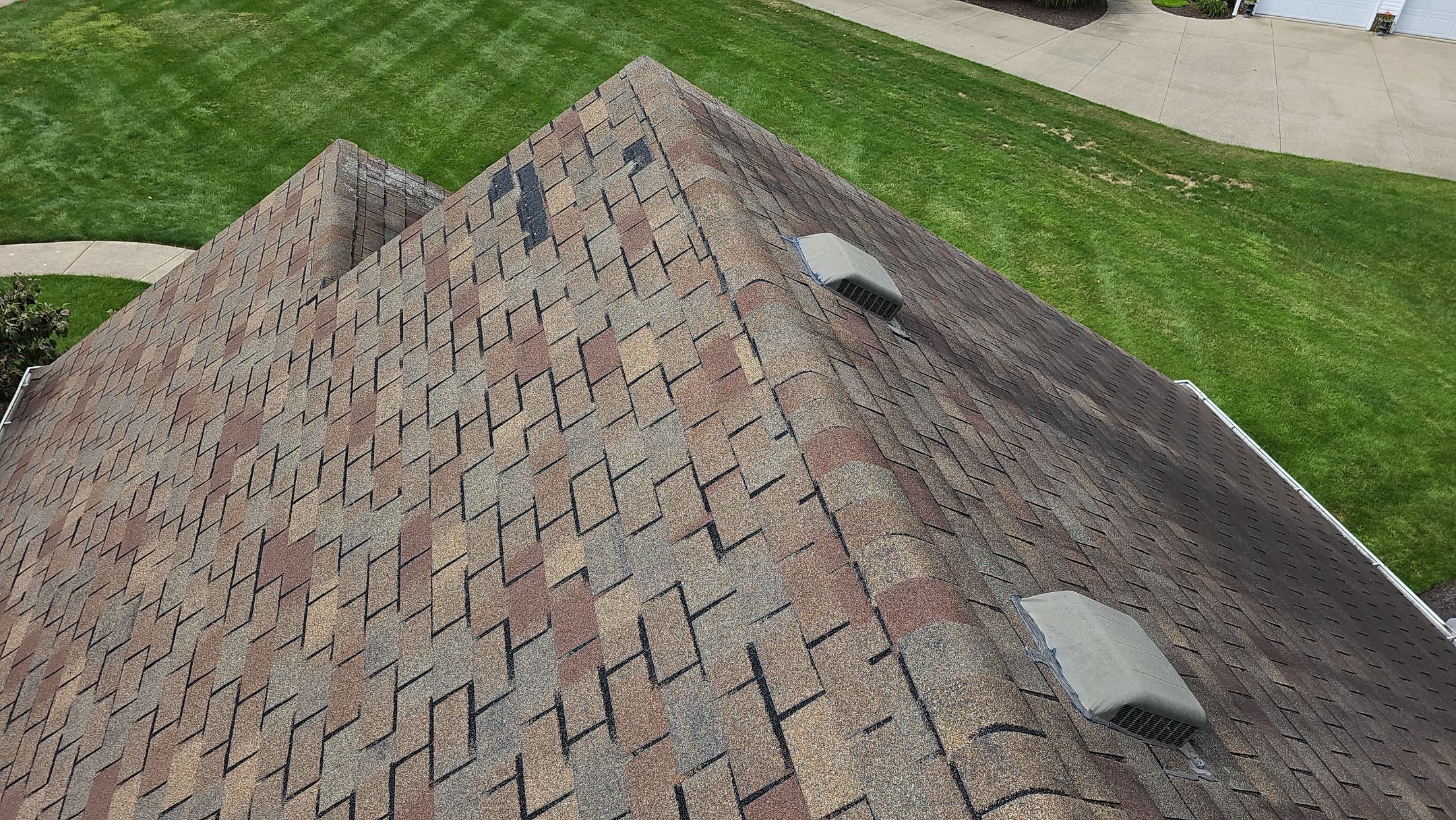 ATLAS PINNACLE COLOR: BLACK SHADOW, DRIP EDGE: BLACK by Eagle Eye Roofing