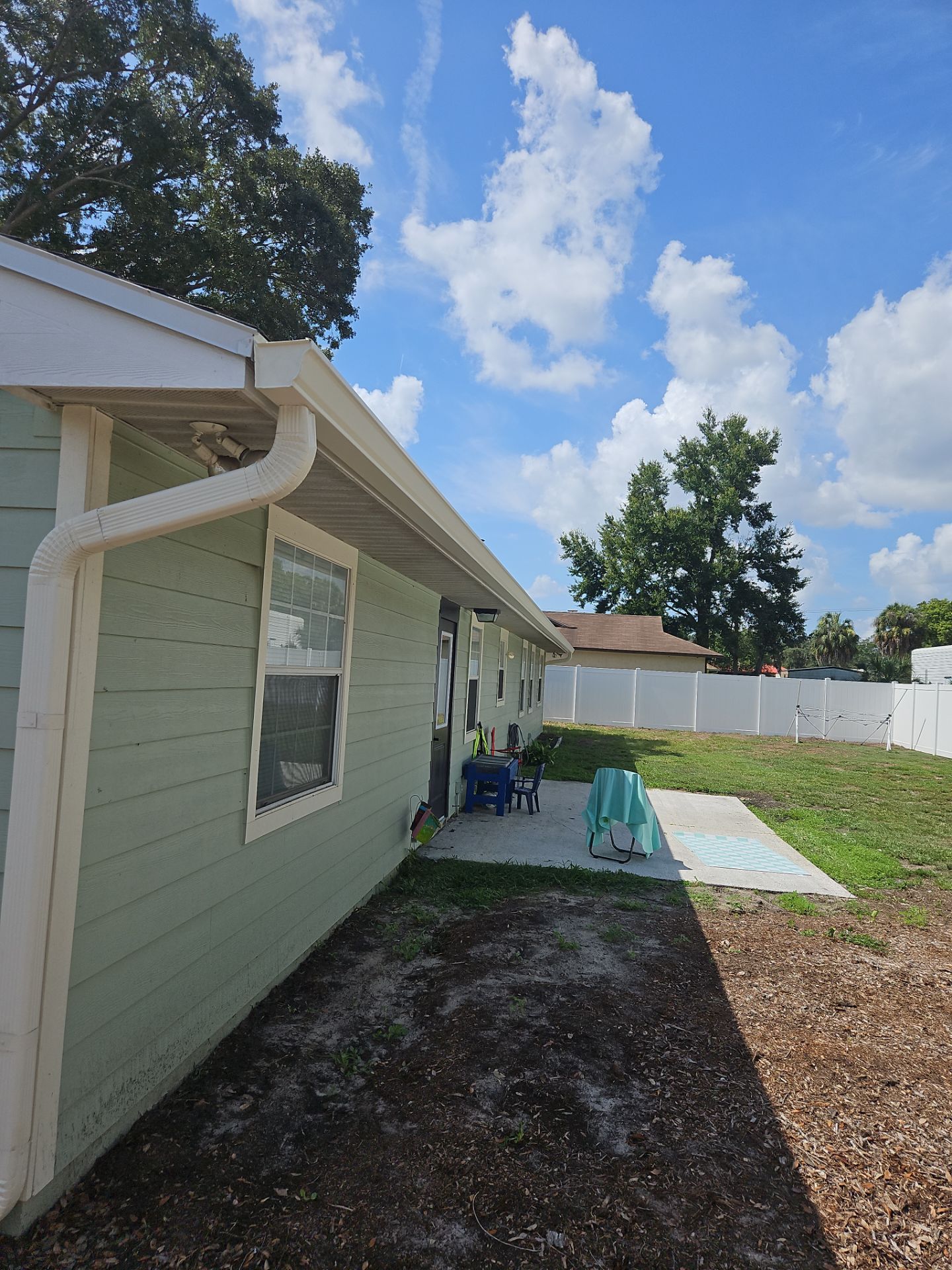 6-inch Cameo Gutters using K-Style Seamless Gutters in Saffner FL by Gutter Professors