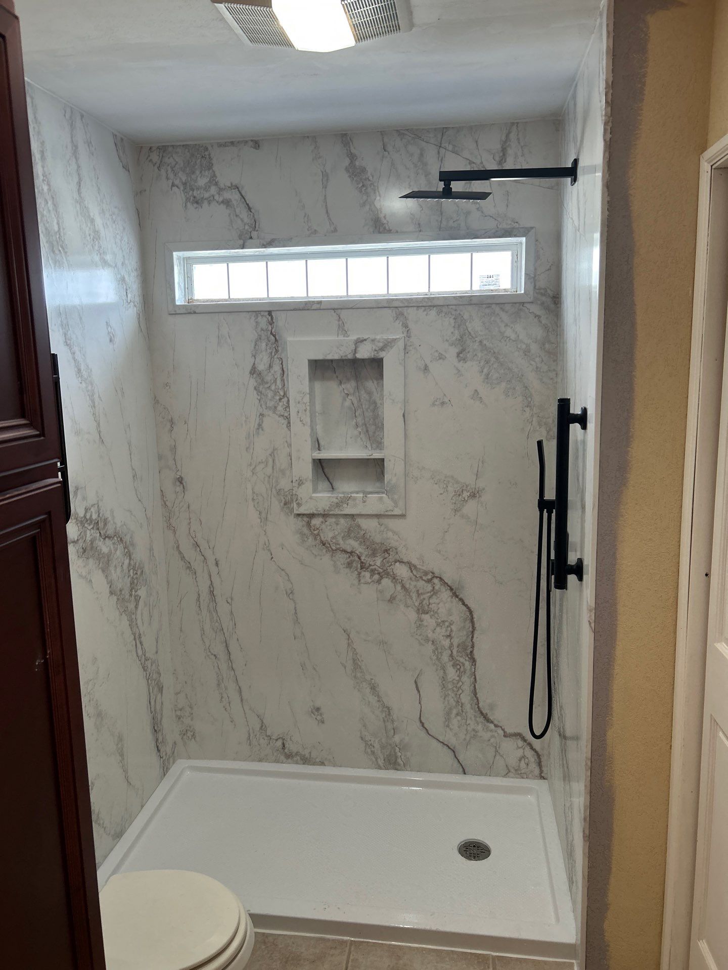 Sentrel shower - DB by Academy Construction