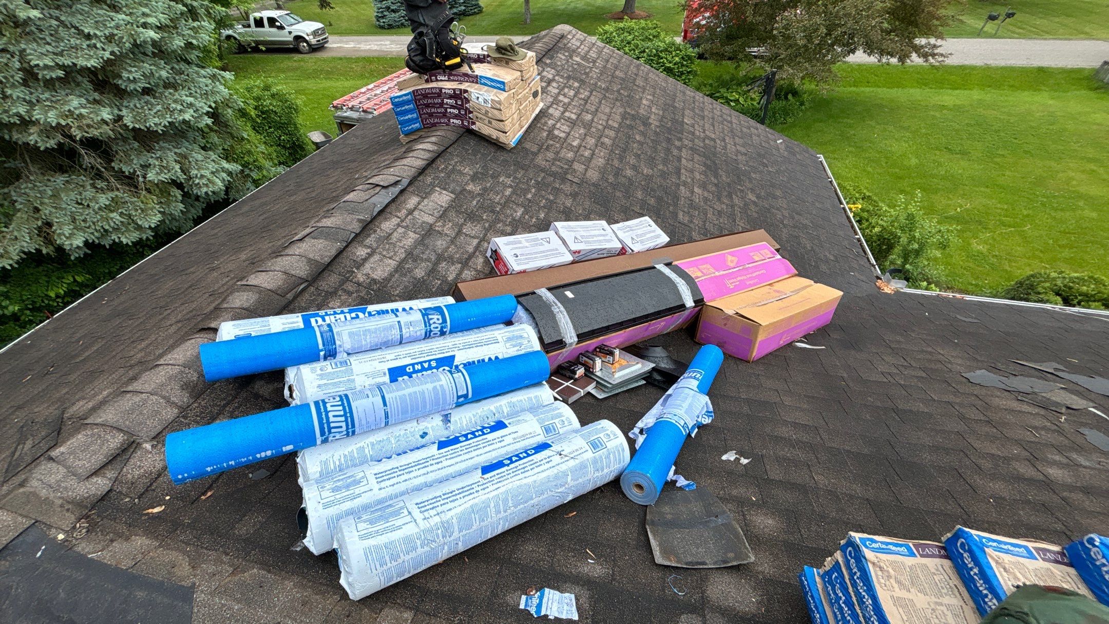 Roof Replacement using CertainTeed Landmark Pro by 180 Contractors