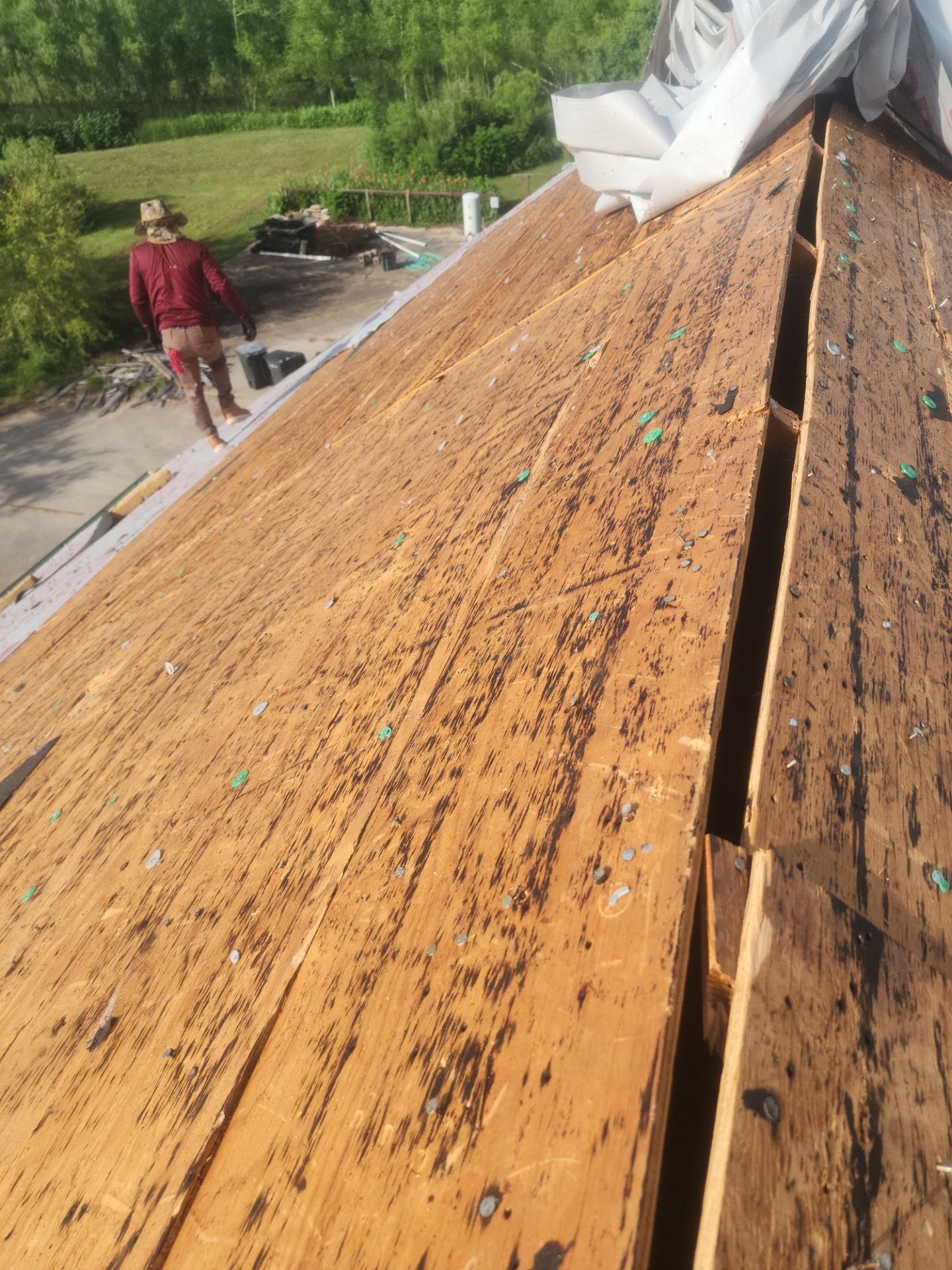 Residential Roofing Installation using Owen's Corning Duration (Lifetime) Shingles by Roof Repair Company