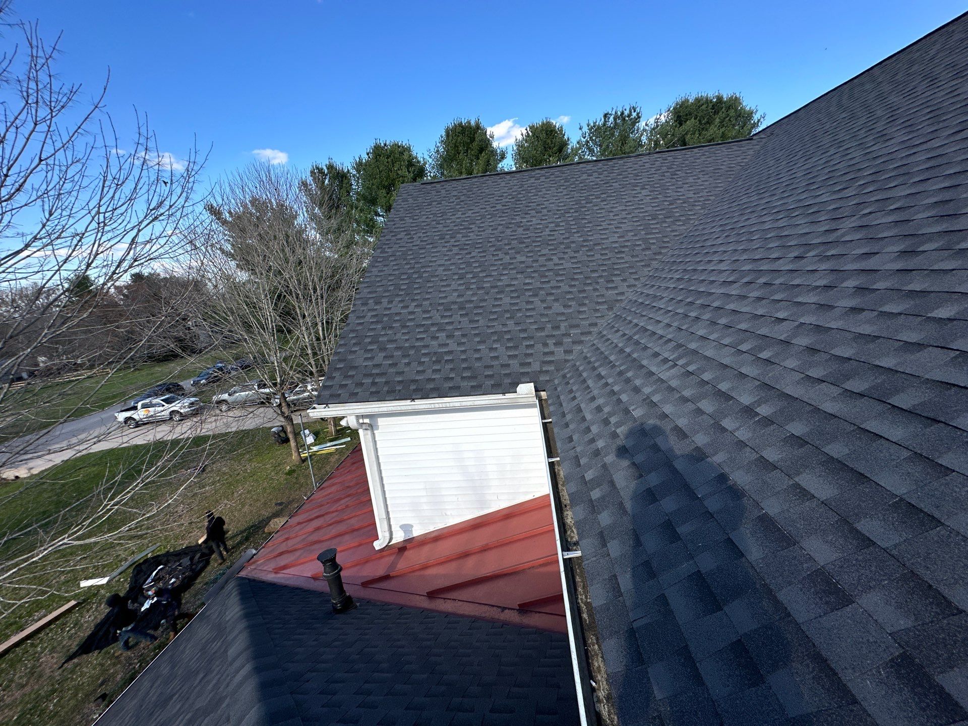 Residential Roofing Installation using GAF Timberline HDZ Charcoal by Undersun Roofing 