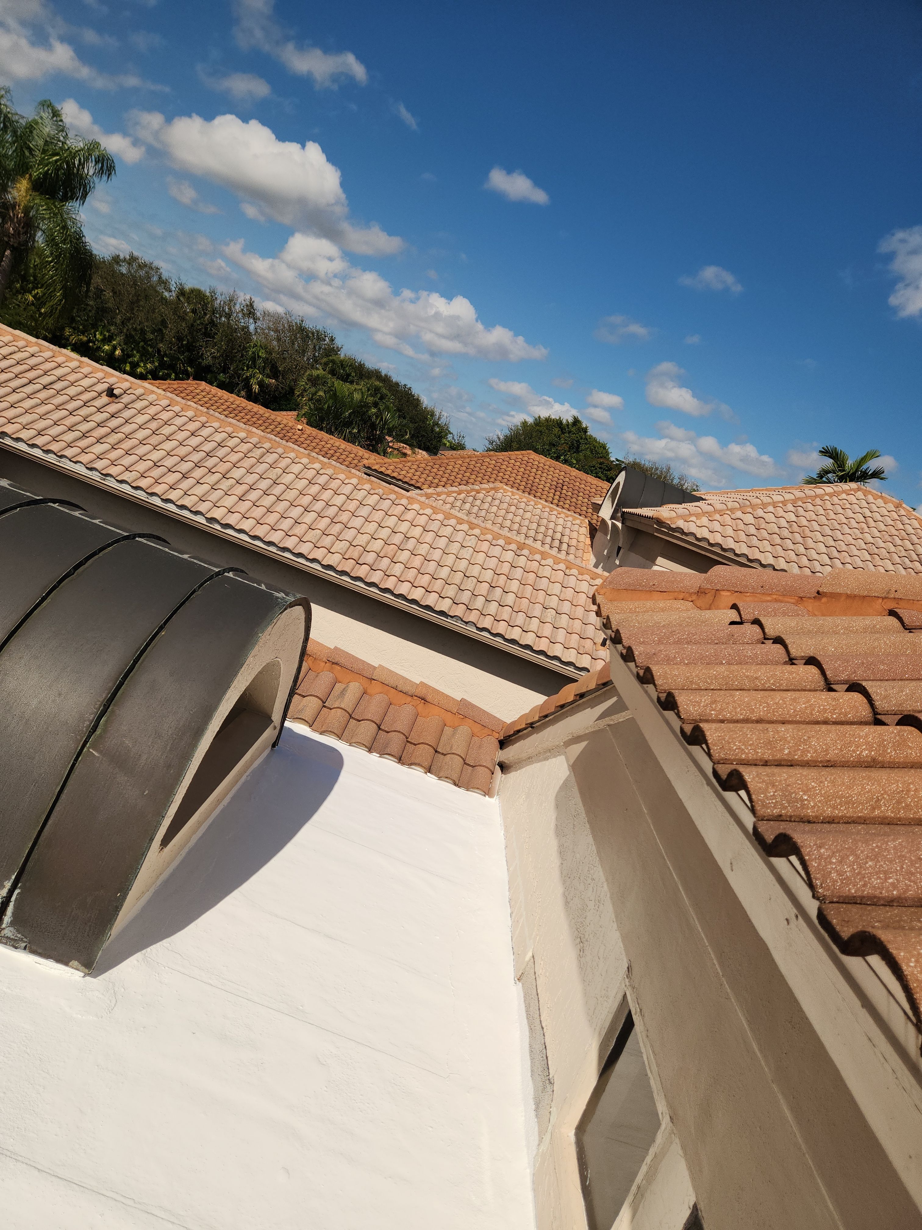 Flat Roof Waterproofing and Silicone Coating in Boca Raton by Aastro Roofing