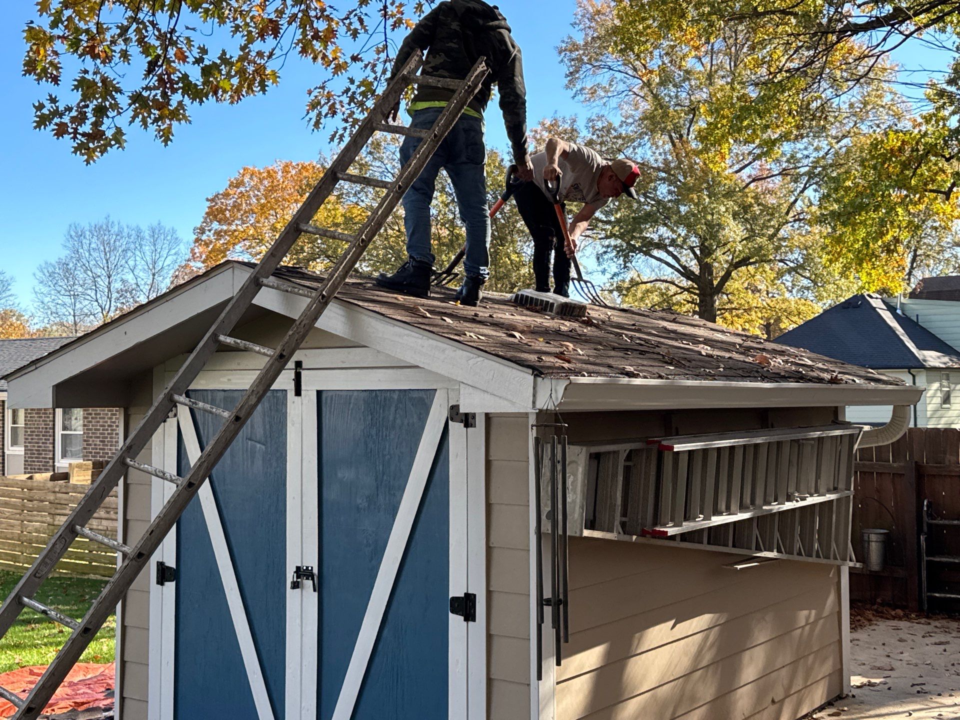 Had a storm and now a new roof! by EEC  Windows, Siding & Roofing 