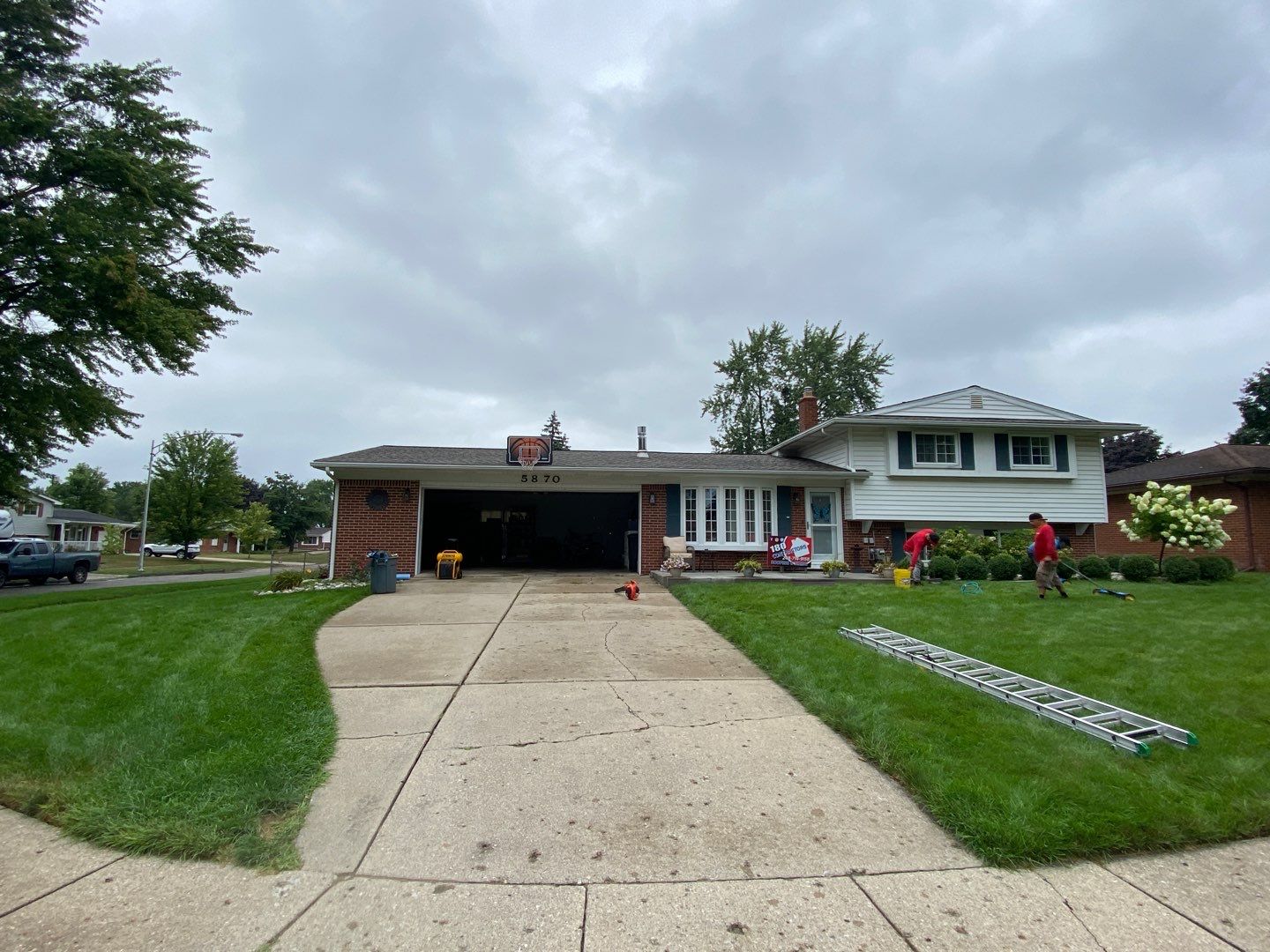 Roof Replacement using CertainTeed Landmark by 180 Contractors