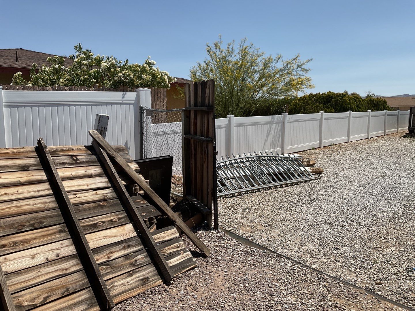 Fence replacement using 6ft and 4ft vinyl  by Fence Guys Inc. 
