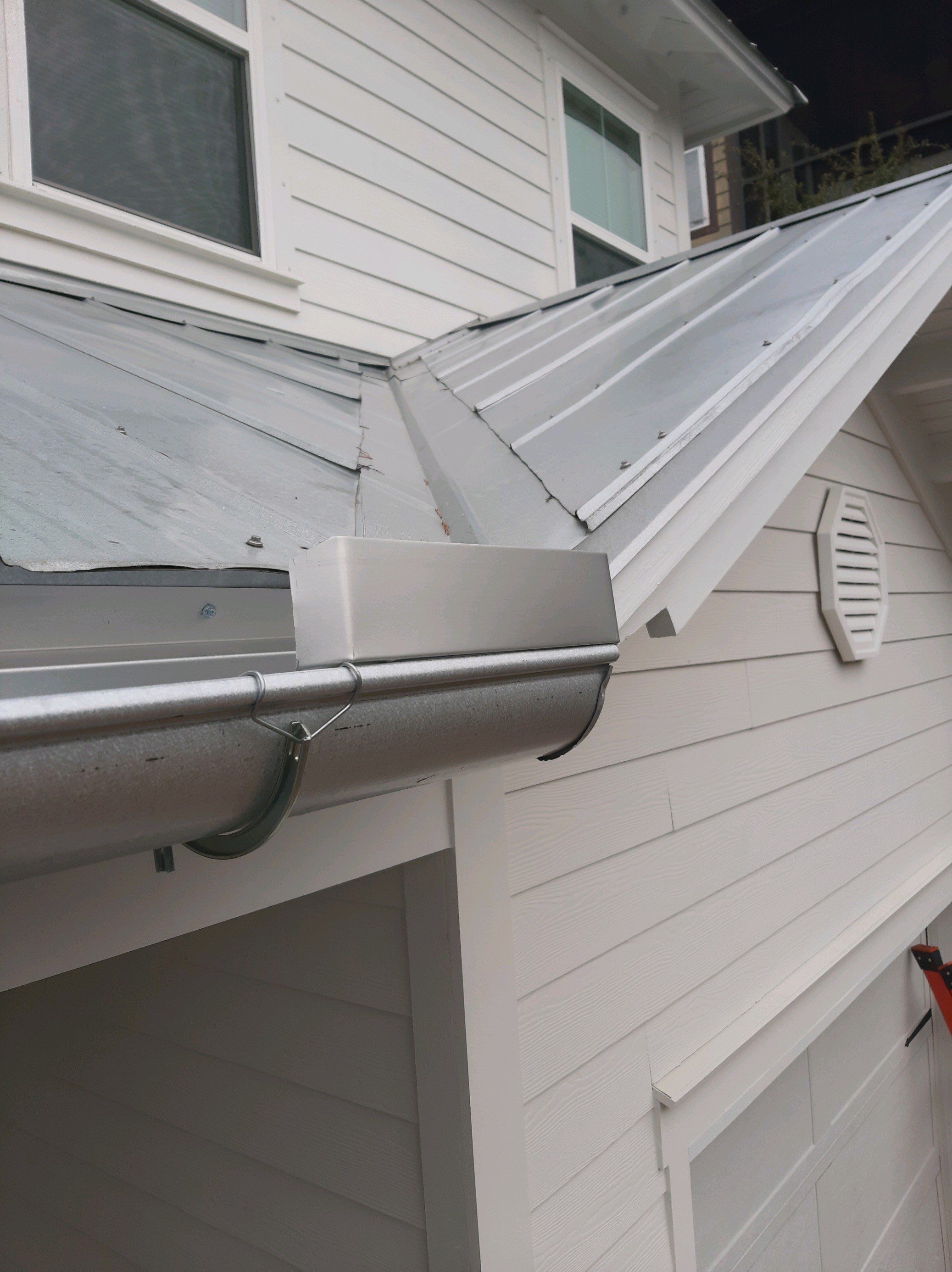 Gutter Installation using Galvalume Half Round Seamless Gutters by Gutter Professors