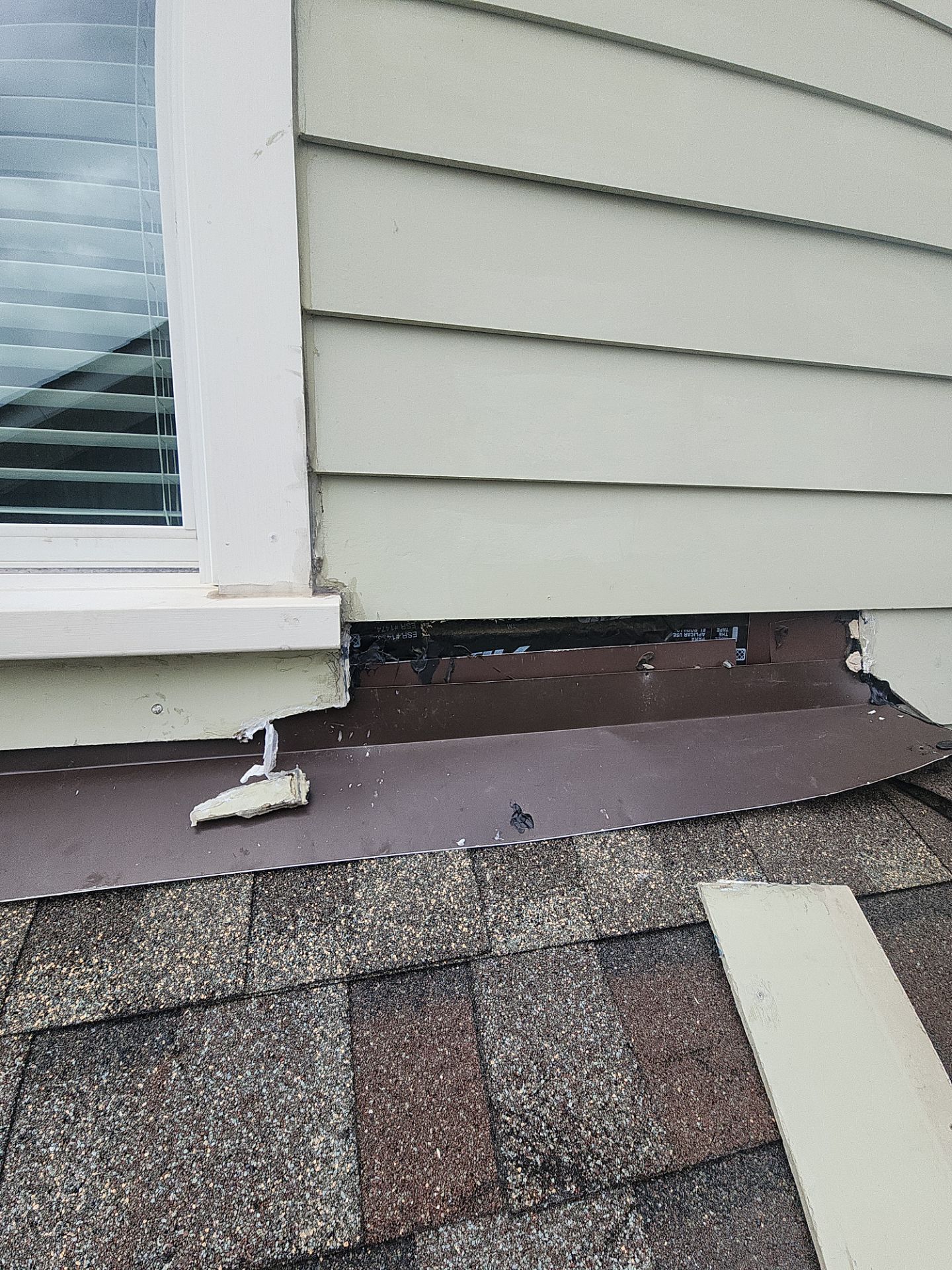 Flashing and siding repair by Indigo State Roofing