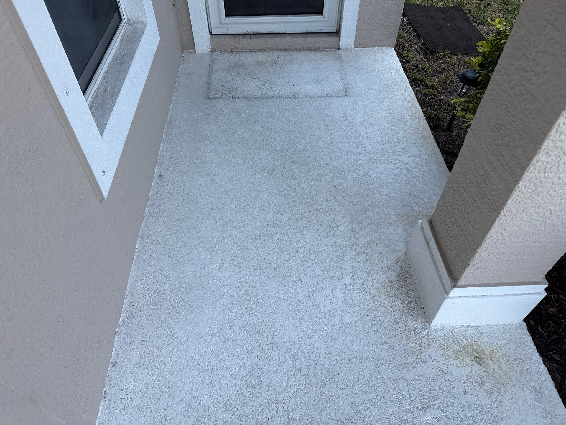 Driveway & Concrete Cleaning – River Sound Community, Bradenton, FL by Sunshine AquaWash