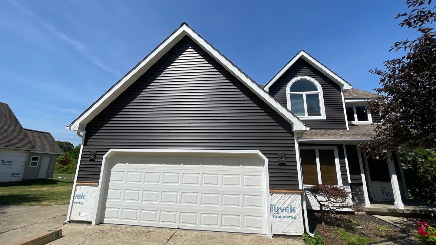Siding Replacement using Certainteed Restoration Classic D4 by 180 Contractors