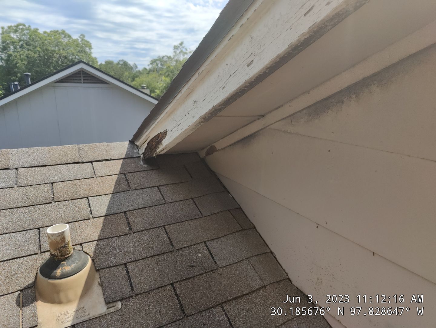 Residential Roofing Installation using Owens Corning Oakridge Estate Grey by DeZign Roofing & Exteriors