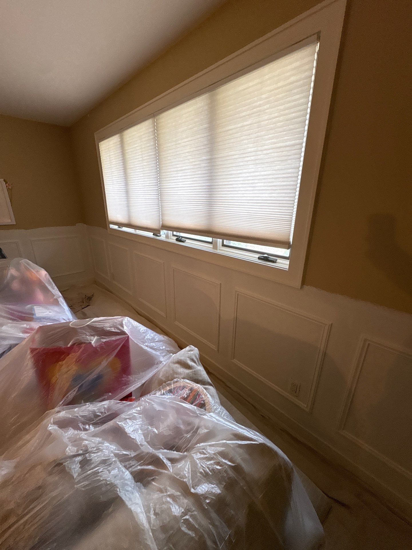 Sioux Falls Interior Painting with Custom Wainscoting and Decorative Wallpaper by Select Painting, Coatings & Garage Cabinets
