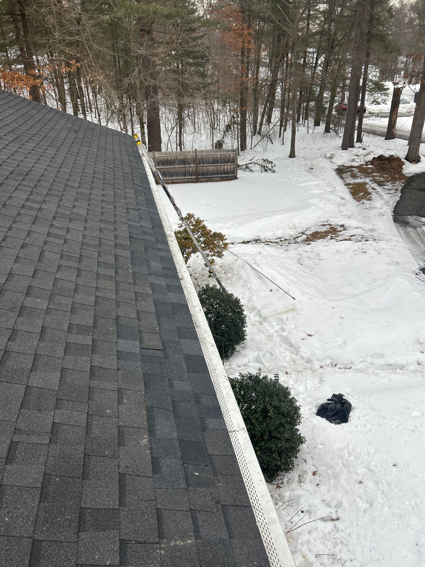 Ice Dam Removal & Snow Removal in Billerica, MA  by Mighty Dog Roofing of Greater Middlesex County