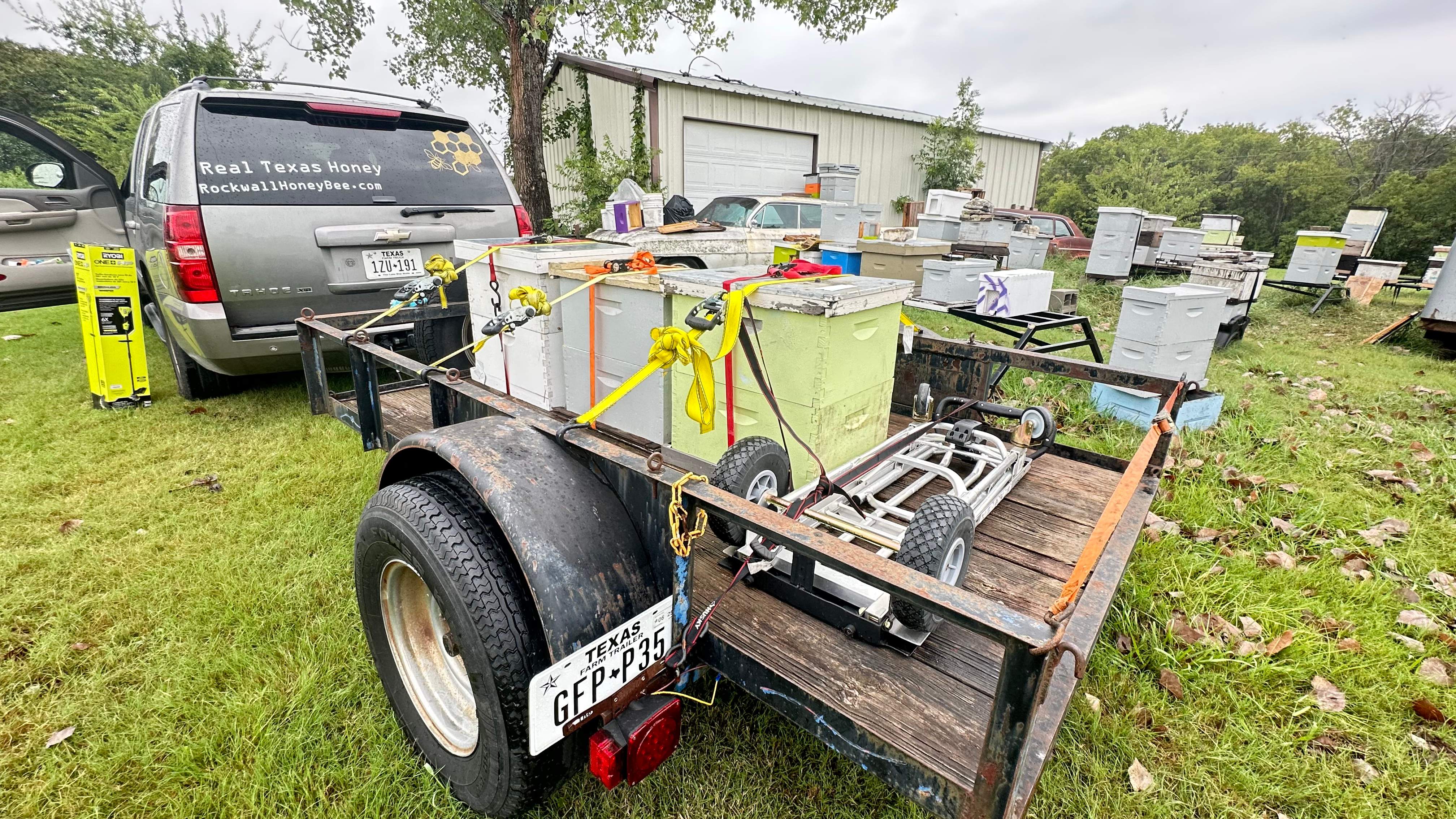 Rockwall Honey Bee Company HQ by Rockwall Honey Bee Company