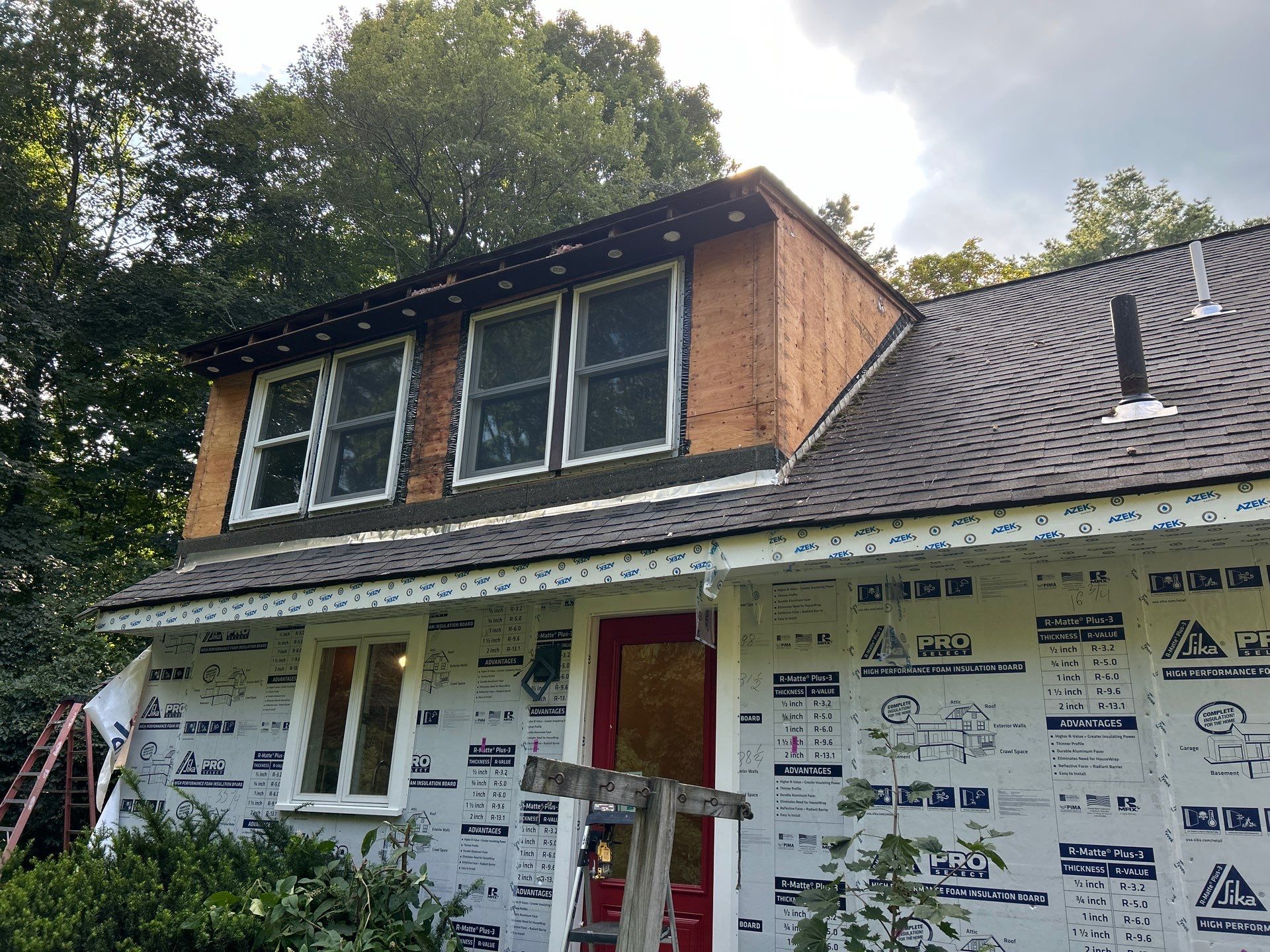 Complete exterior remodeling in Ashland, MA by UBrothers Construction