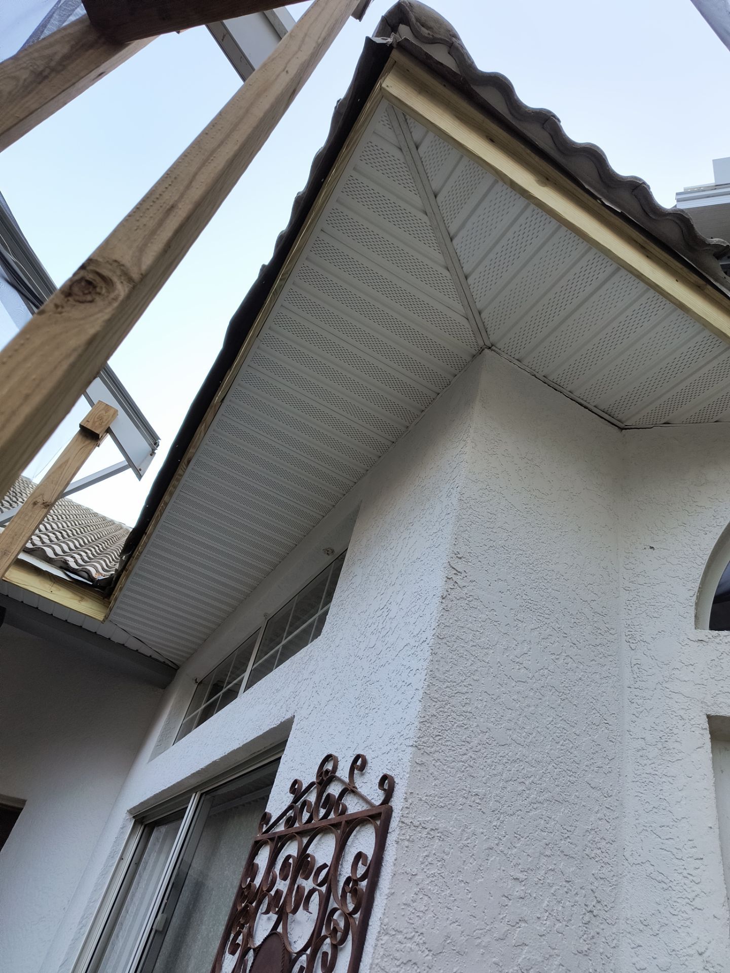 Complete Roofline Upgrade with Soffit, Fascia & Gutters Tampa FL by Gutter Professors