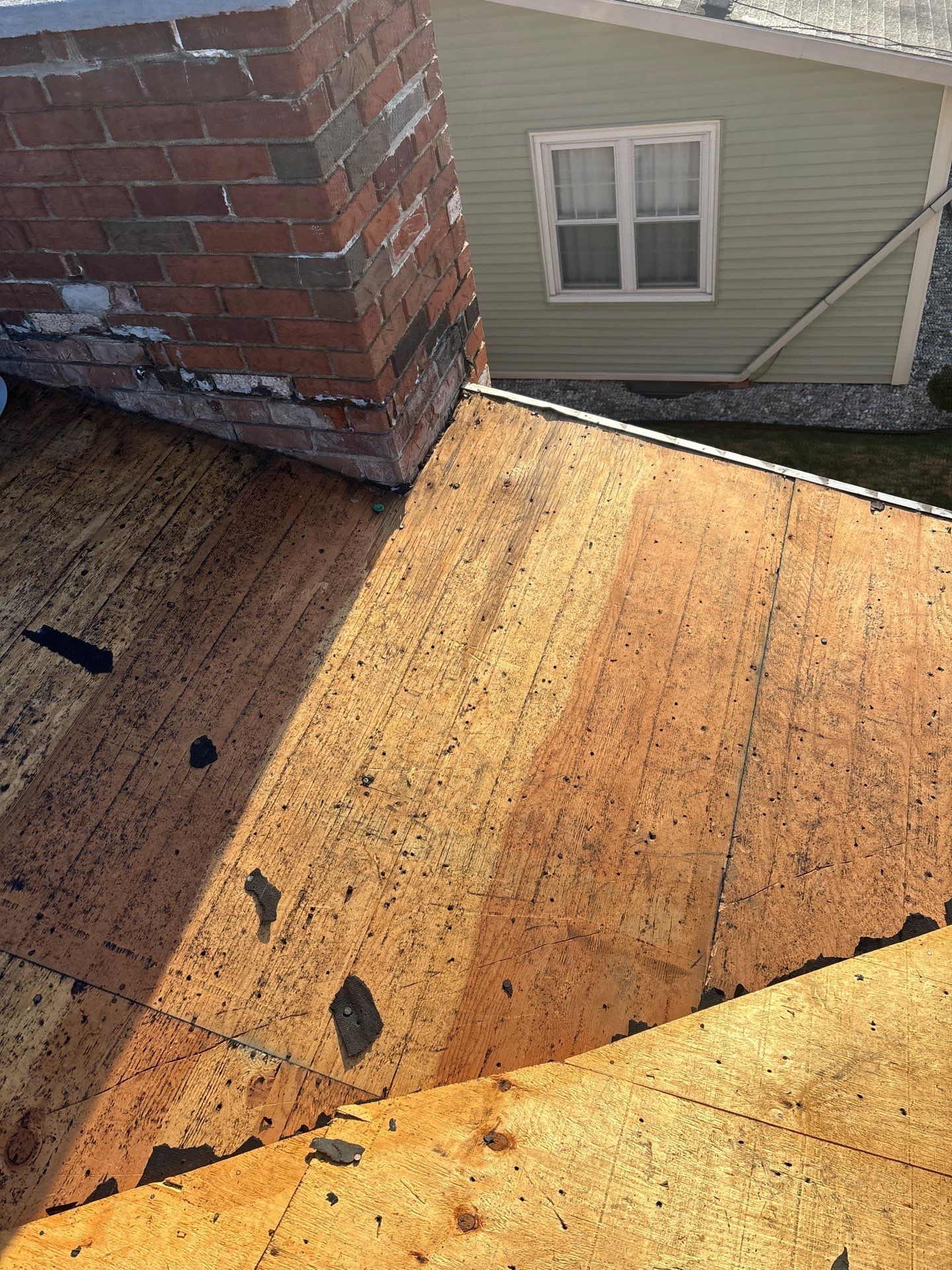 Residential Roofing Installation using GAF Timberline HDZ Charcoal by Rainstoppers Roofing