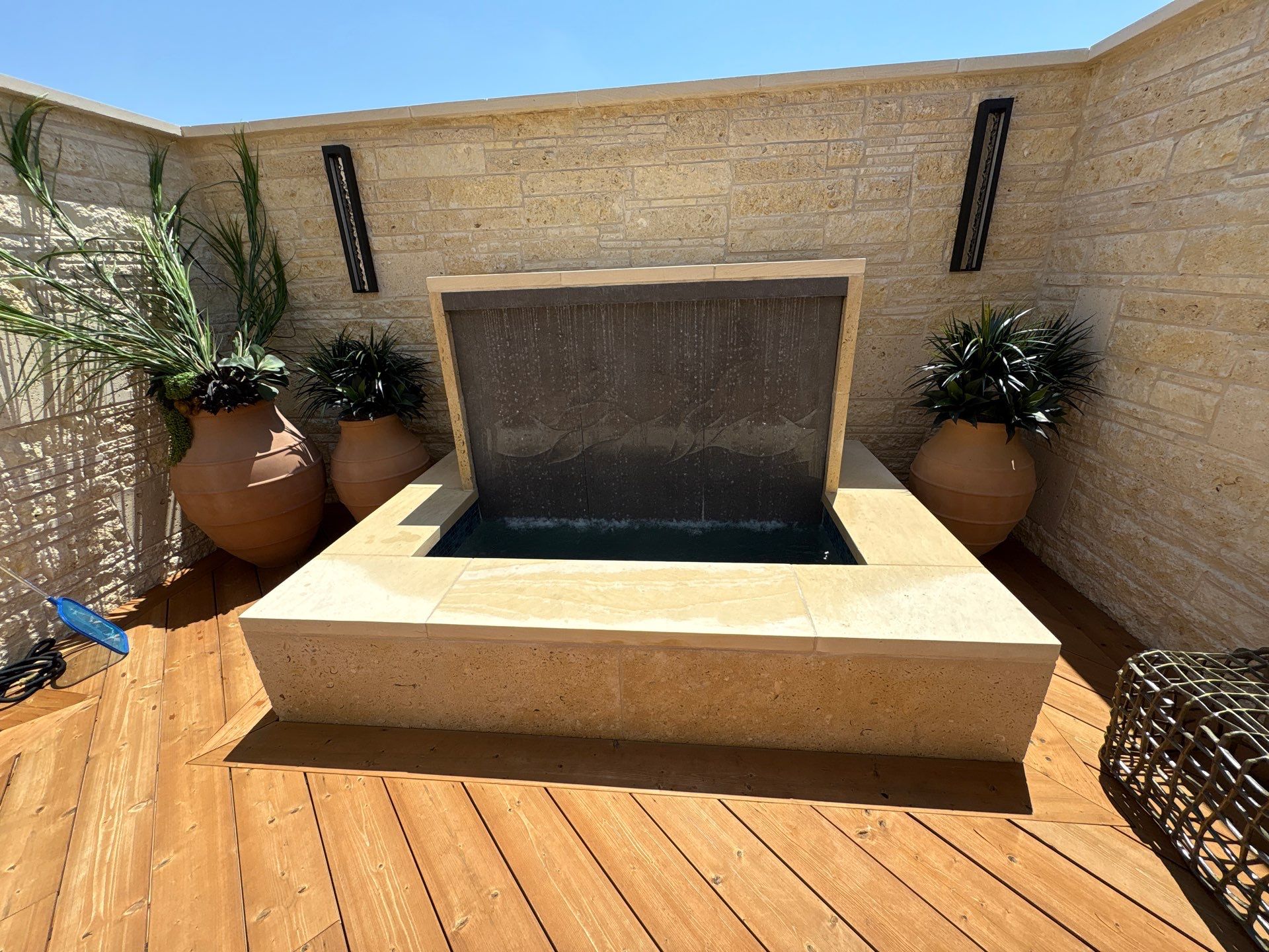 Jumbo Double Pool with Negative Edge by Pinnacle Pools and Spas - DFW