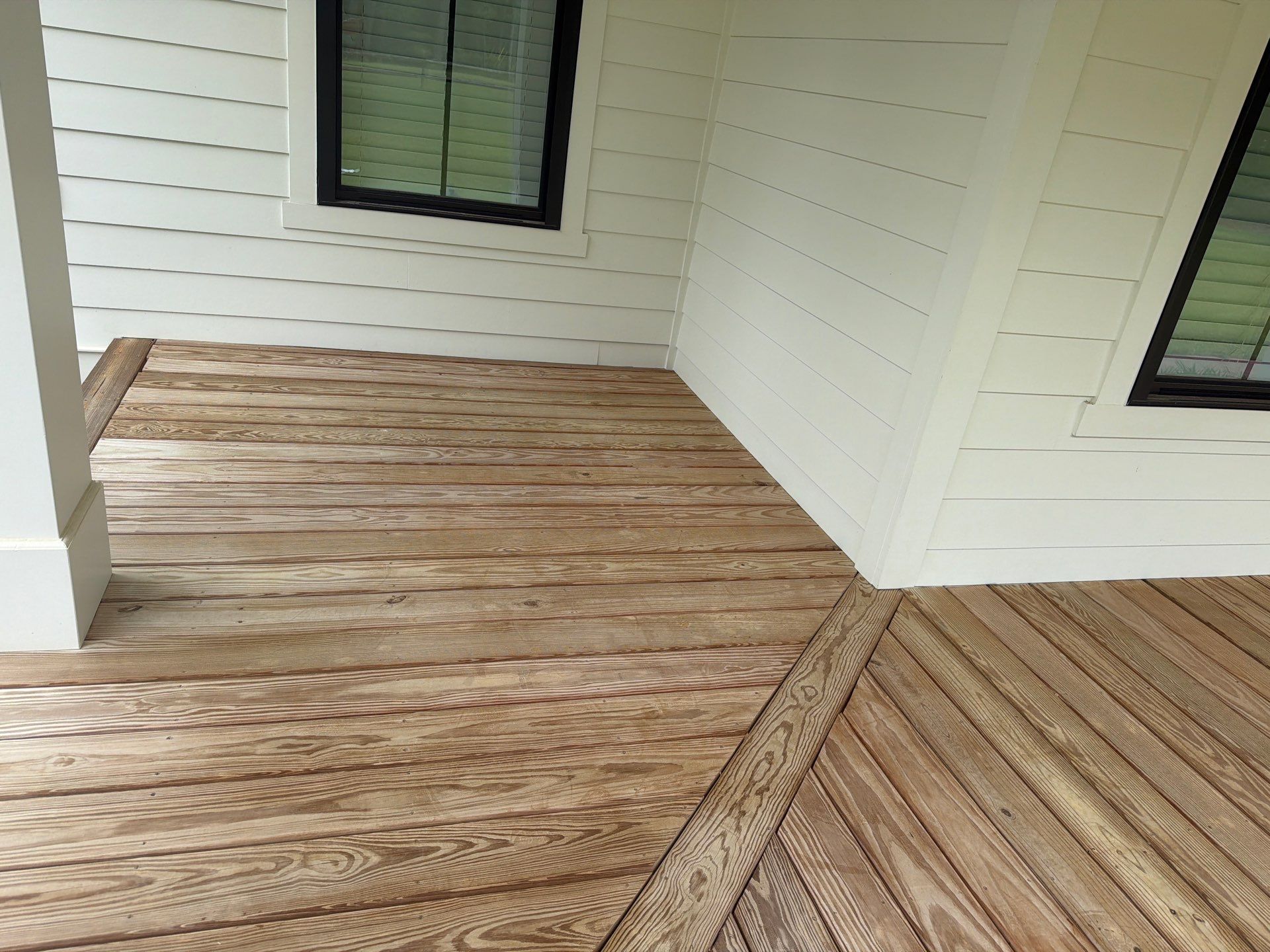 Deck using Wood Sealant by DuraSeal