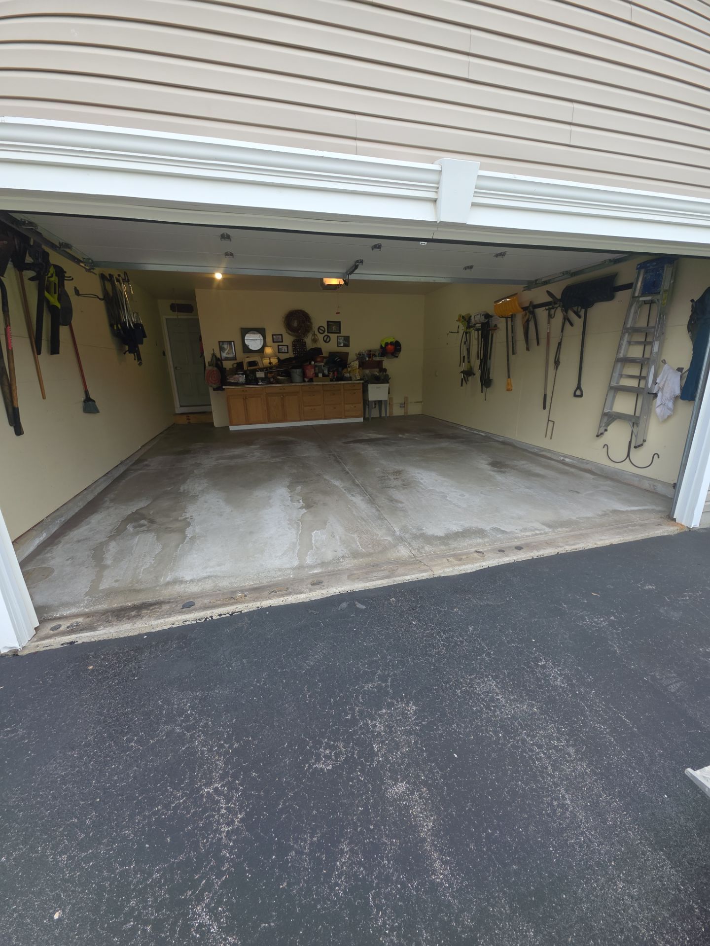 Earth Effects Desert Twilight Garage Coating by NG Masonry & Construction LLC